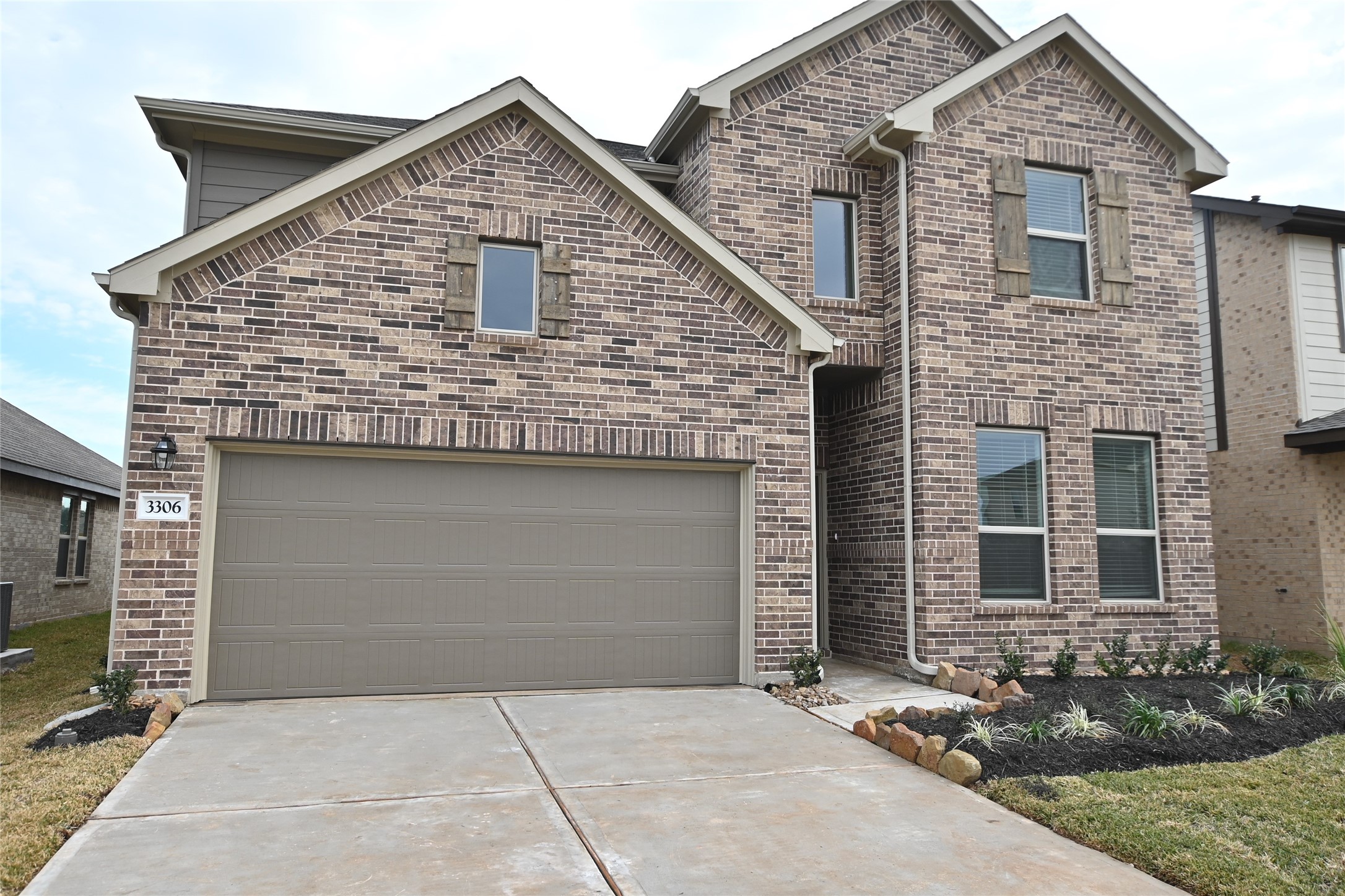 3306 Driftwood Meadow Lane Property Photo 1
