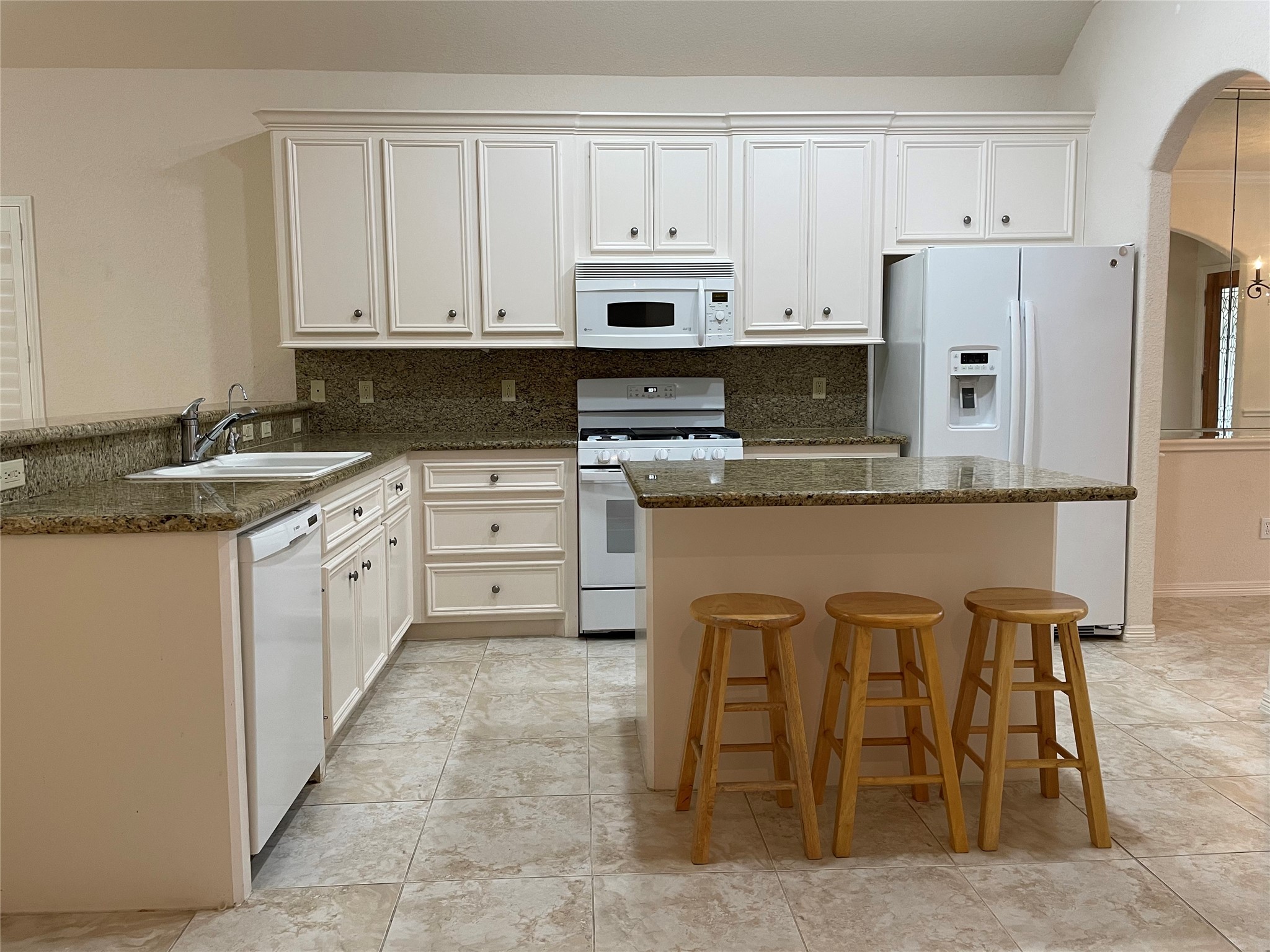 156 Harbour Town Drive Property Photo 9
