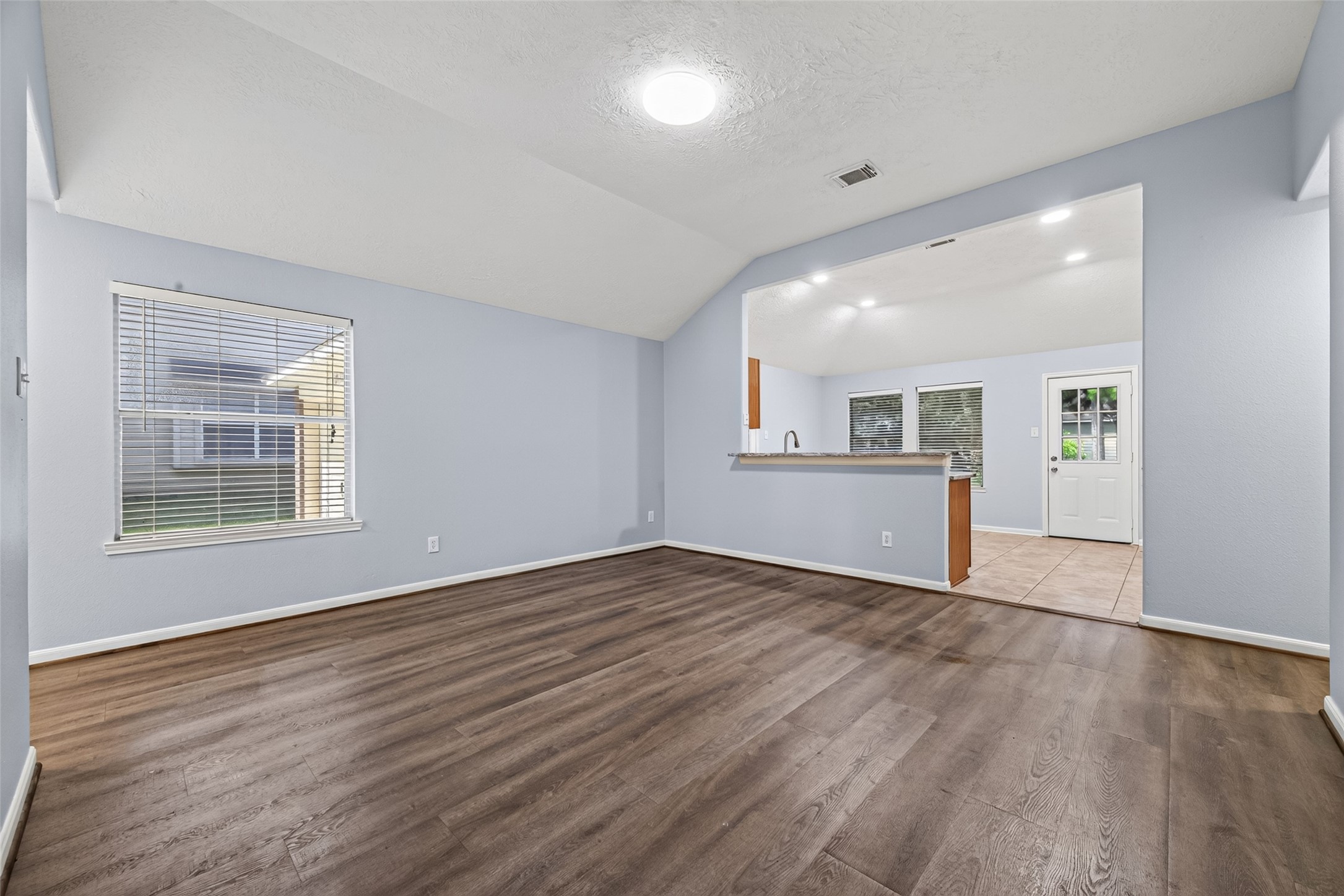 14089 Broken Arrow Drive Property Photo 6