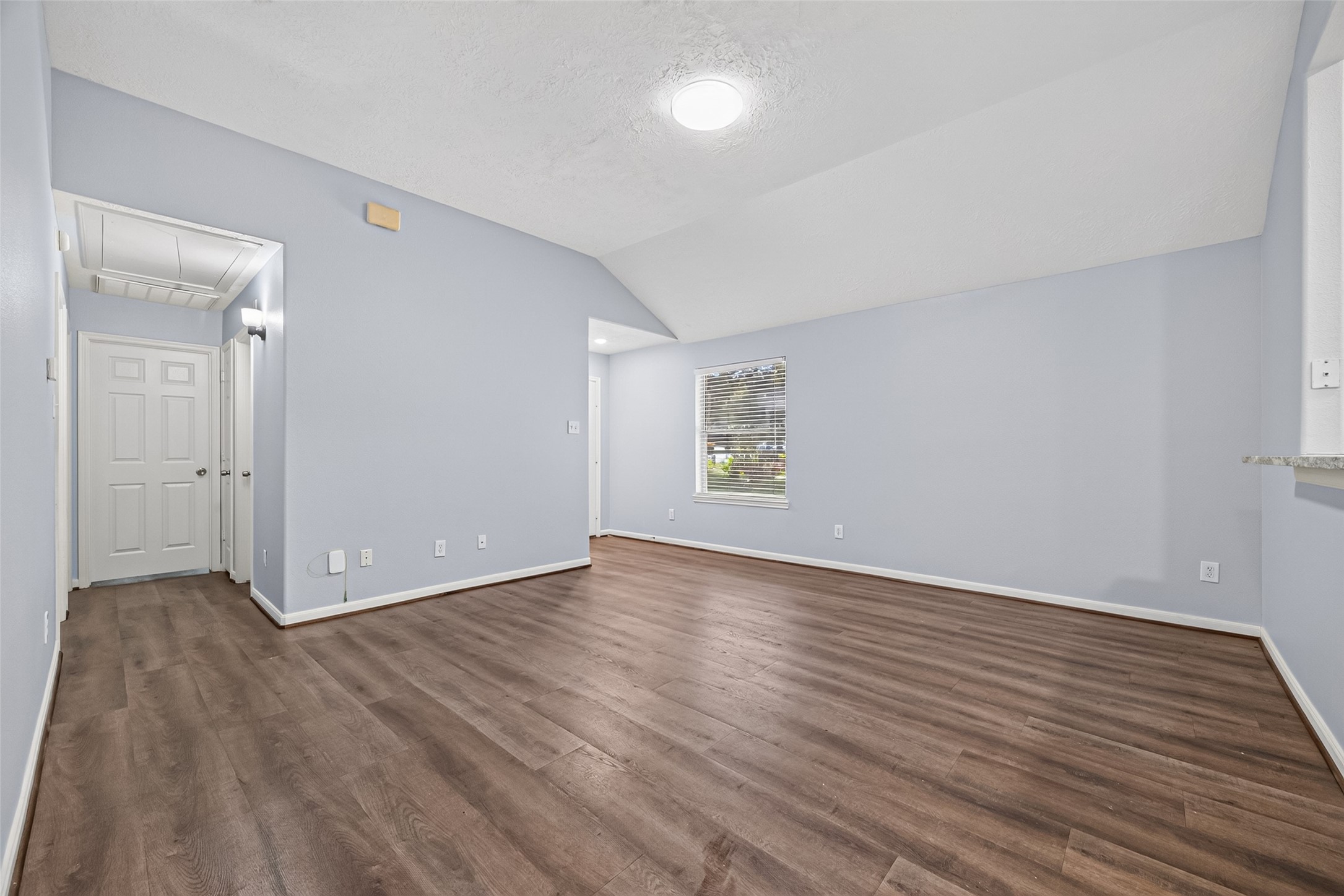 14089 Broken Arrow Drive Property Photo 8