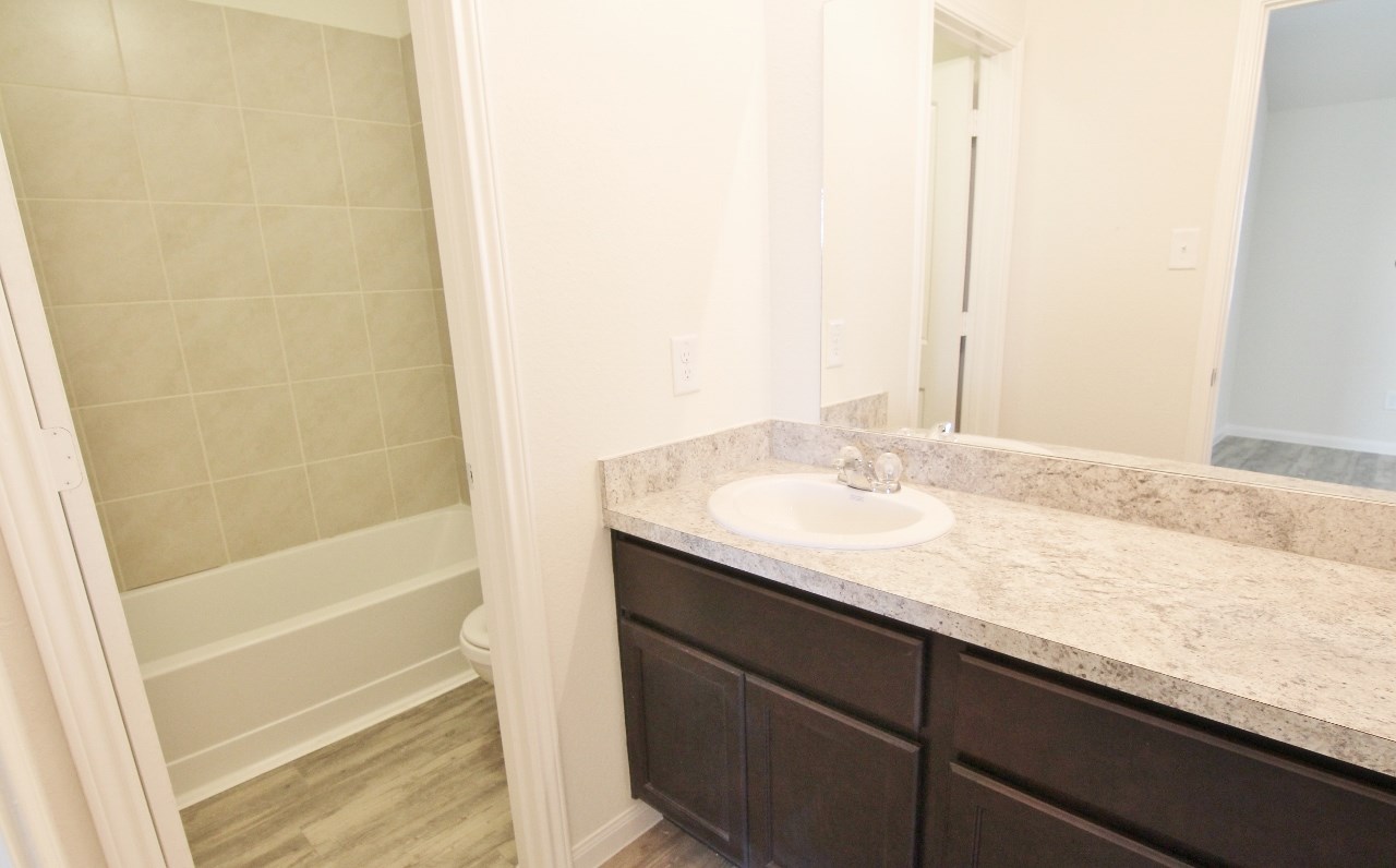 6267 Brenwood Circle Property Photo 8