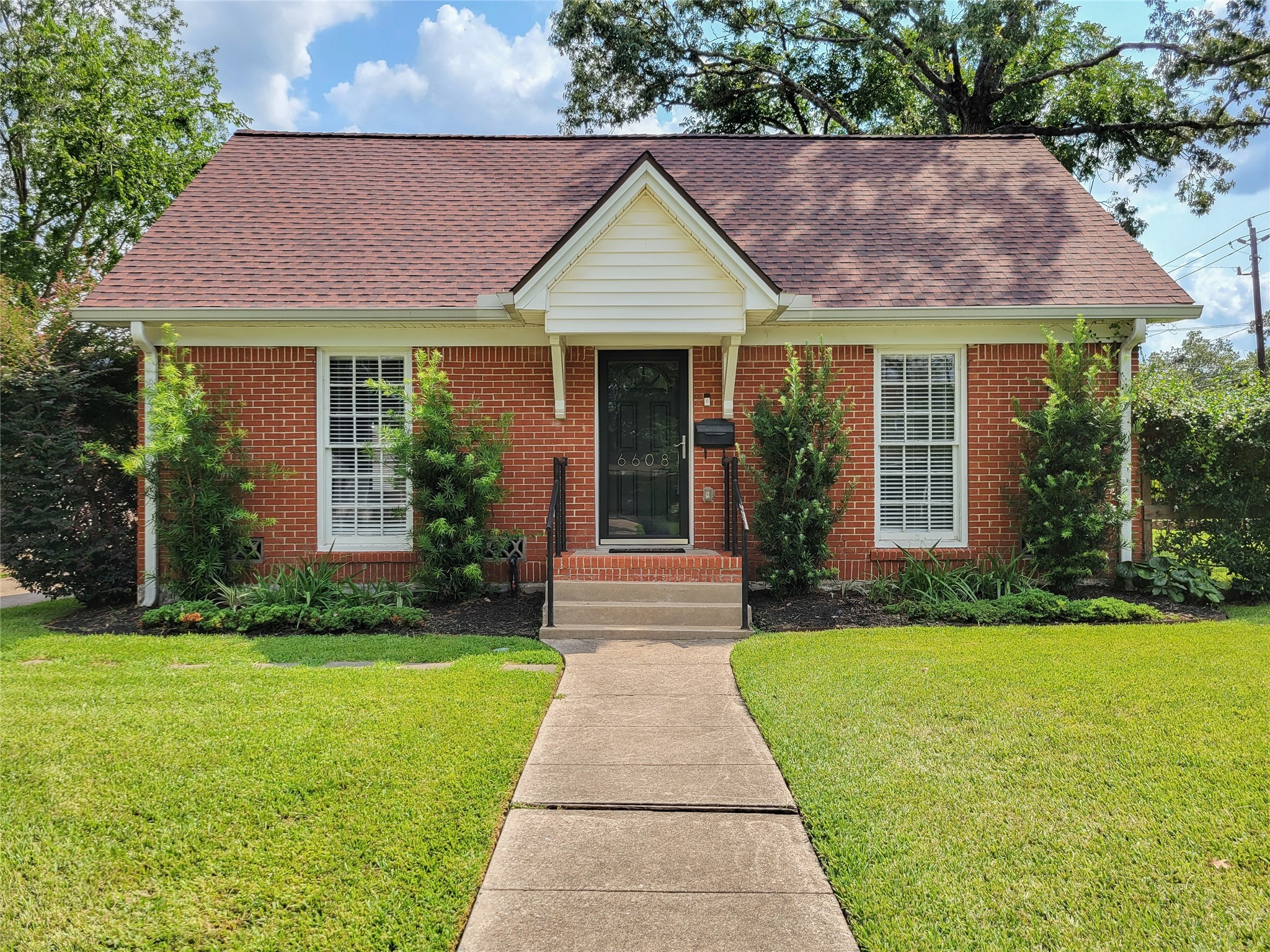 6608 Rockbridge Lane