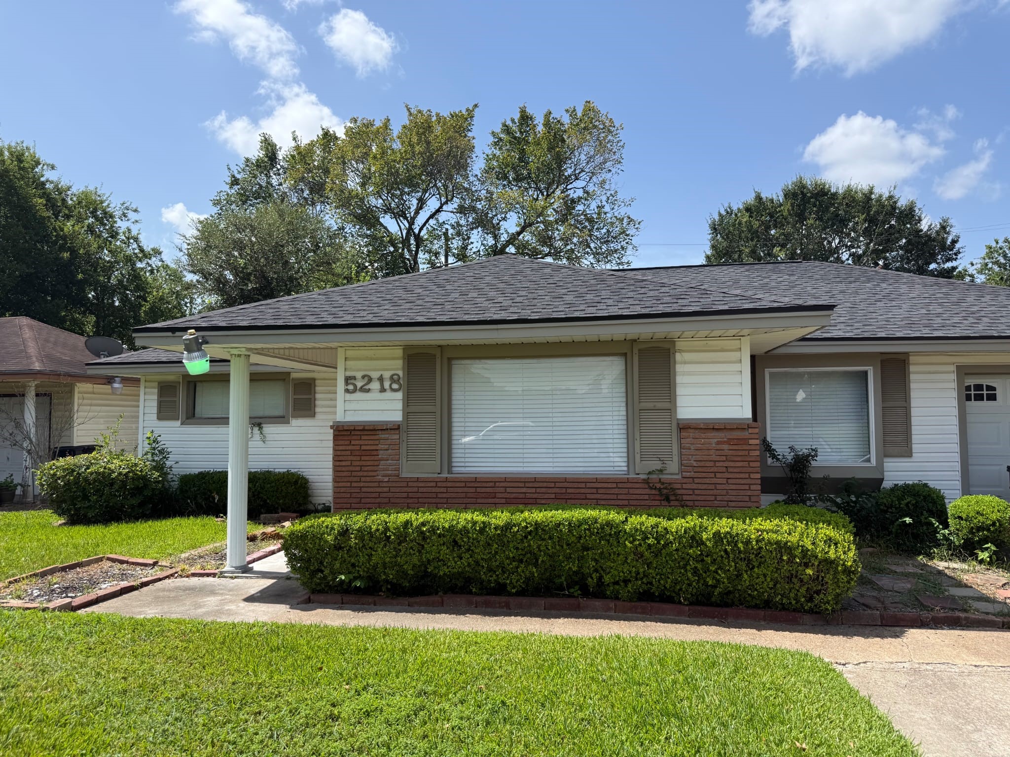 5218 Cortelyou Lane Property Photo 1