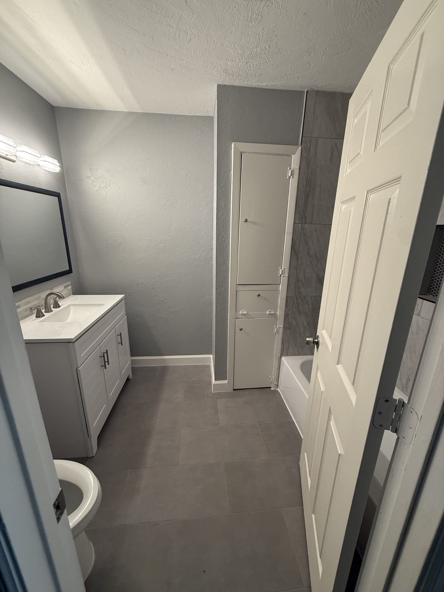 5218 Cortelyou Lane Property Photo 11