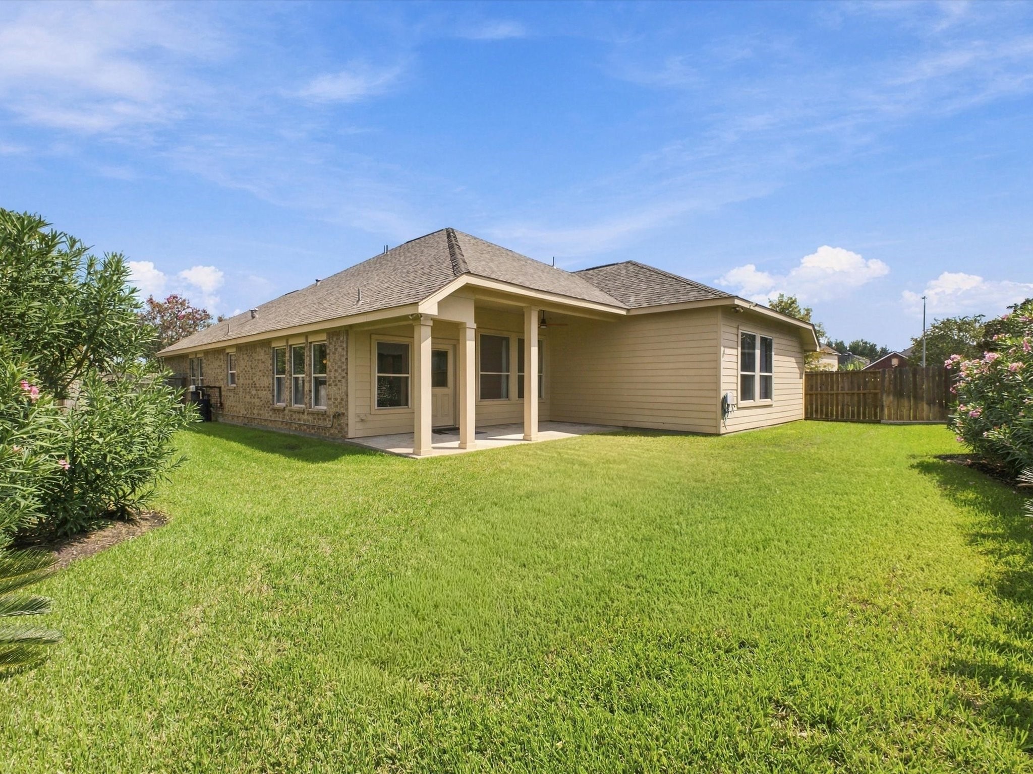 19507 Corbit Grove Court Property Photo 2