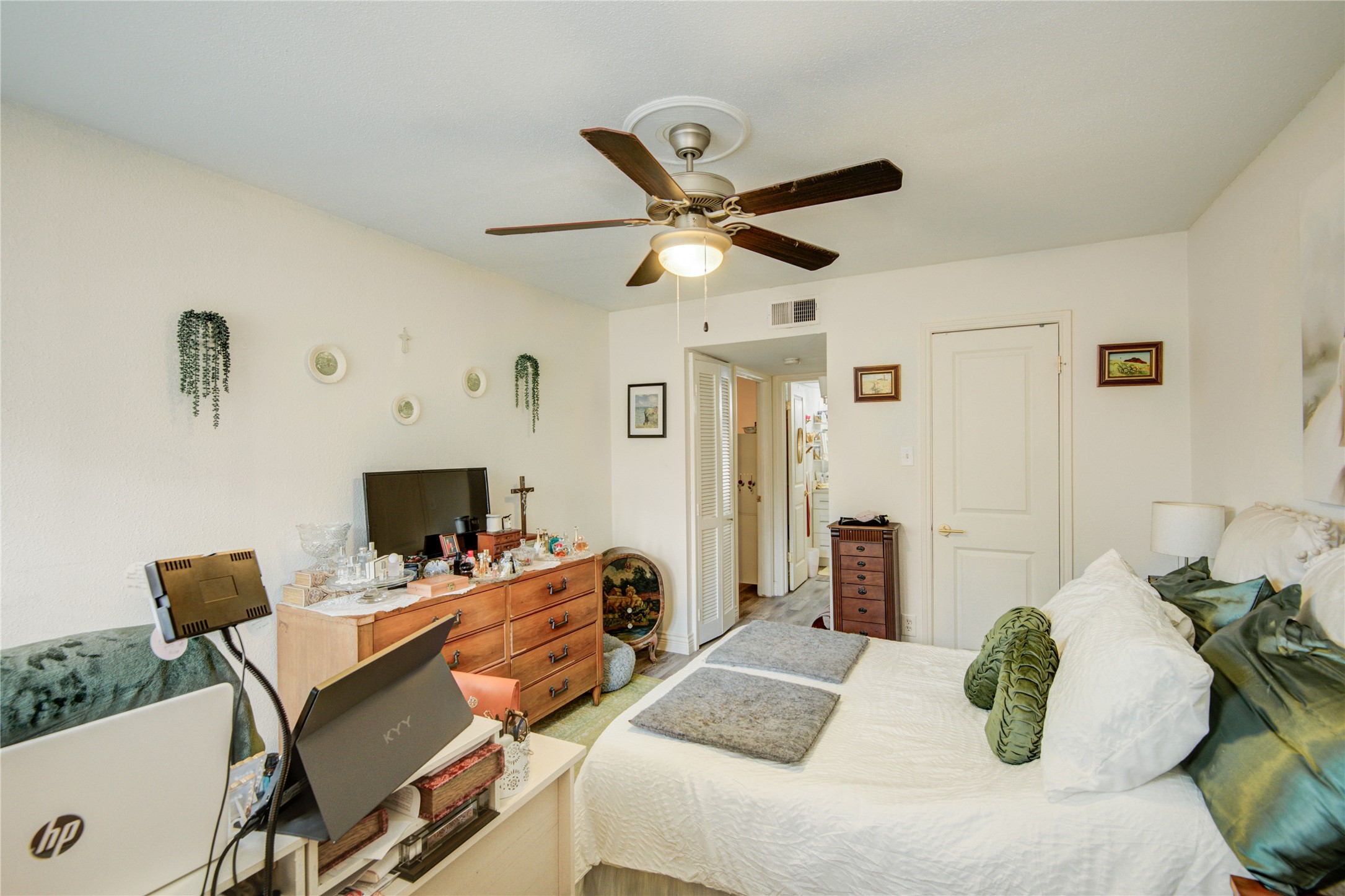 845 Augusta Drive 6 Property Photo 10