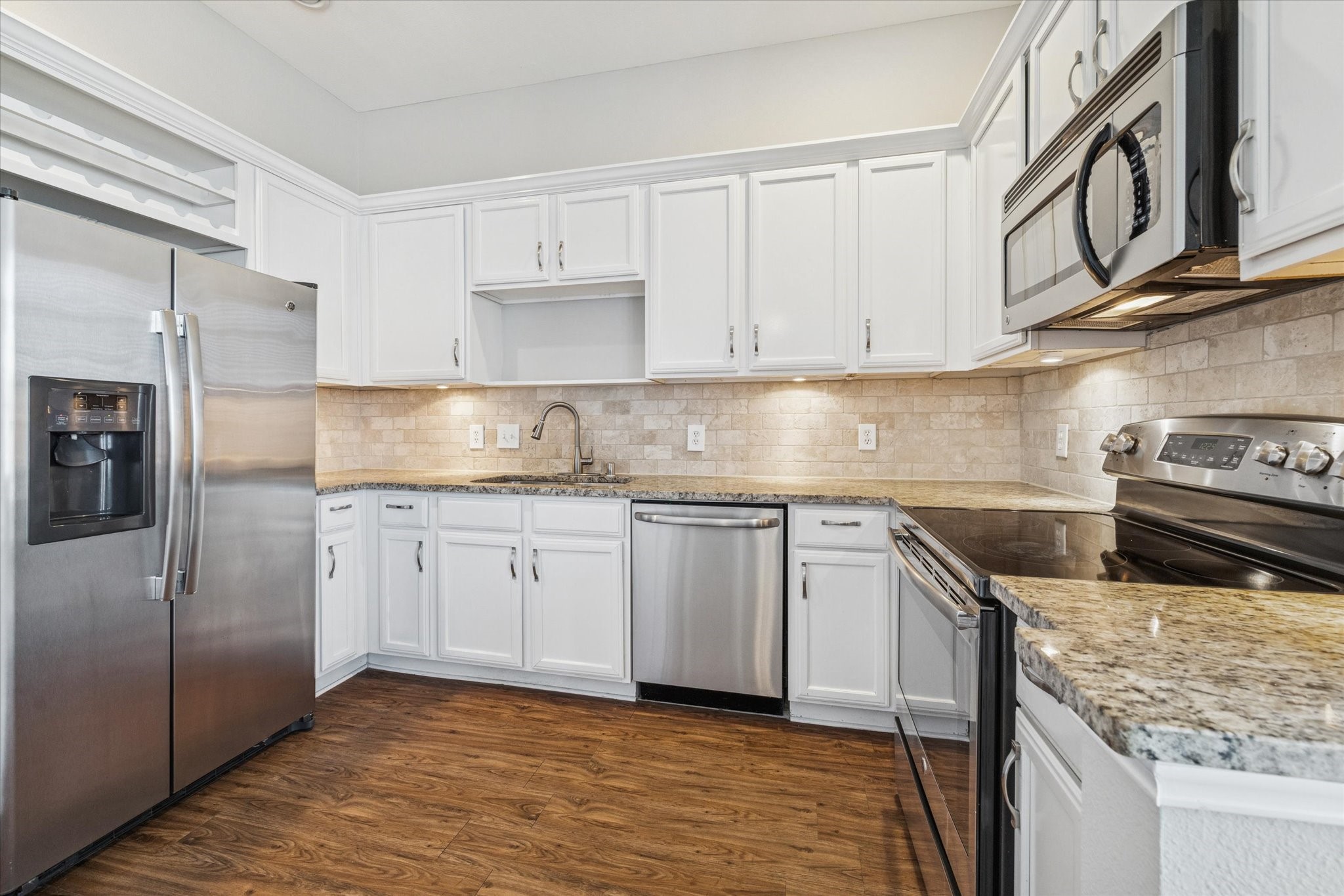 5353 Memorial Drive 3062 Property Photo 2