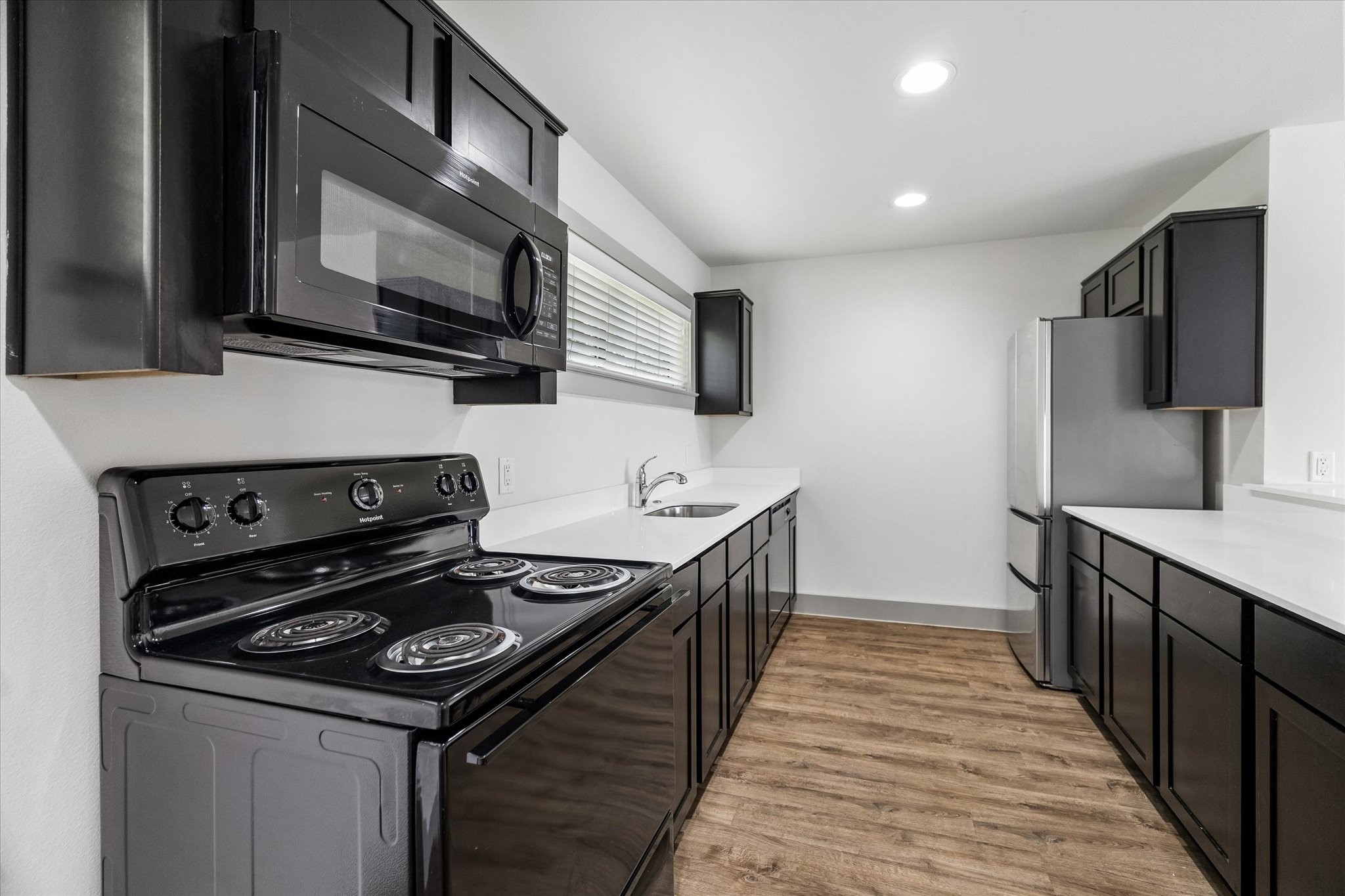 4300 Rosslyn Road 26 Property Photo 1