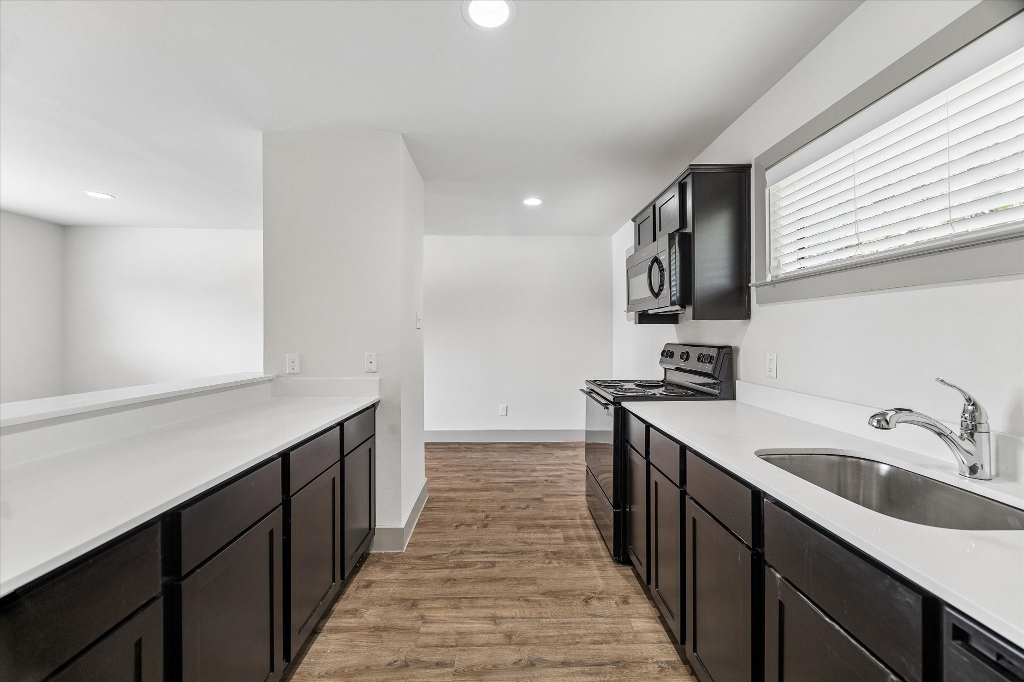 4300 Rosslyn Road 26 Property Photo 2