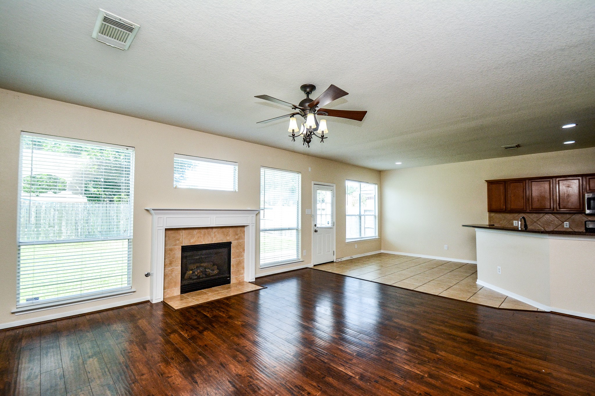 18507 Lodgepole Pine Street Property Photo 5
