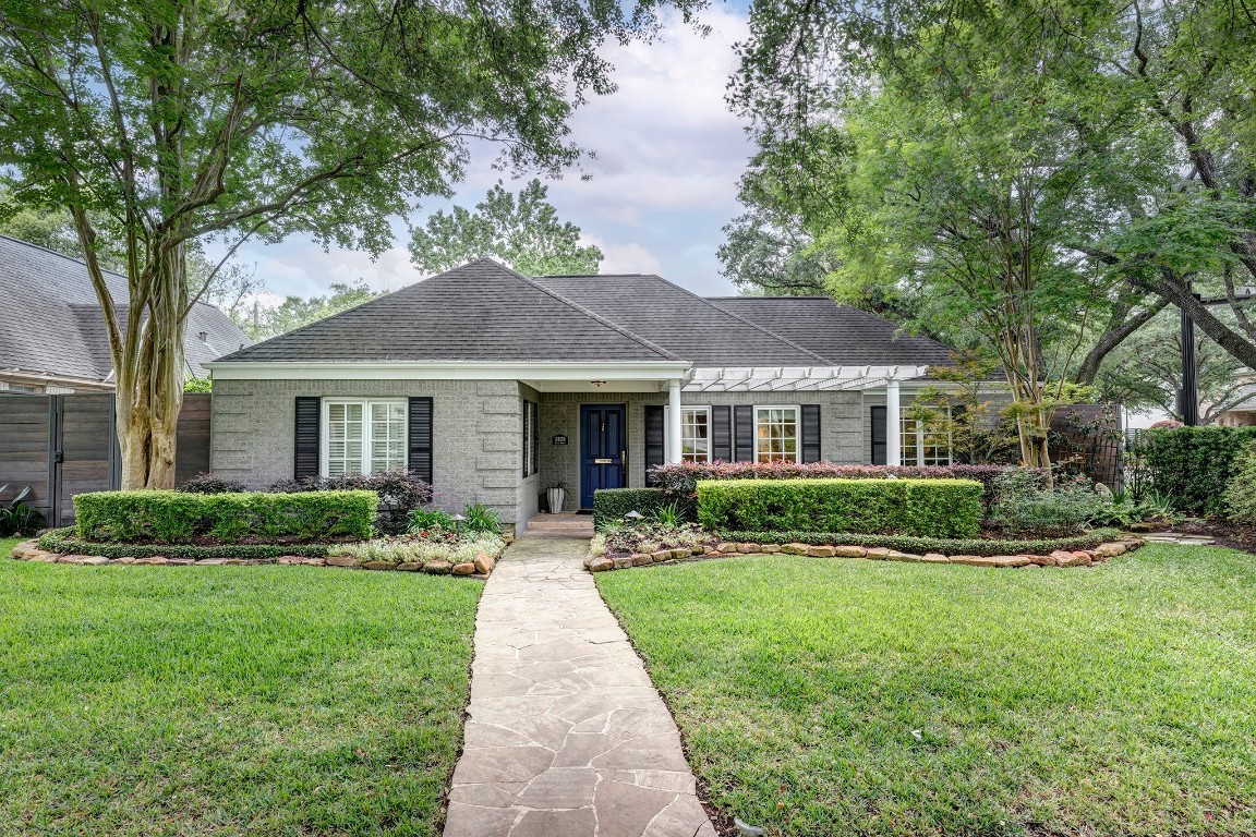 3131 Rice Boulevard Property Photo 1