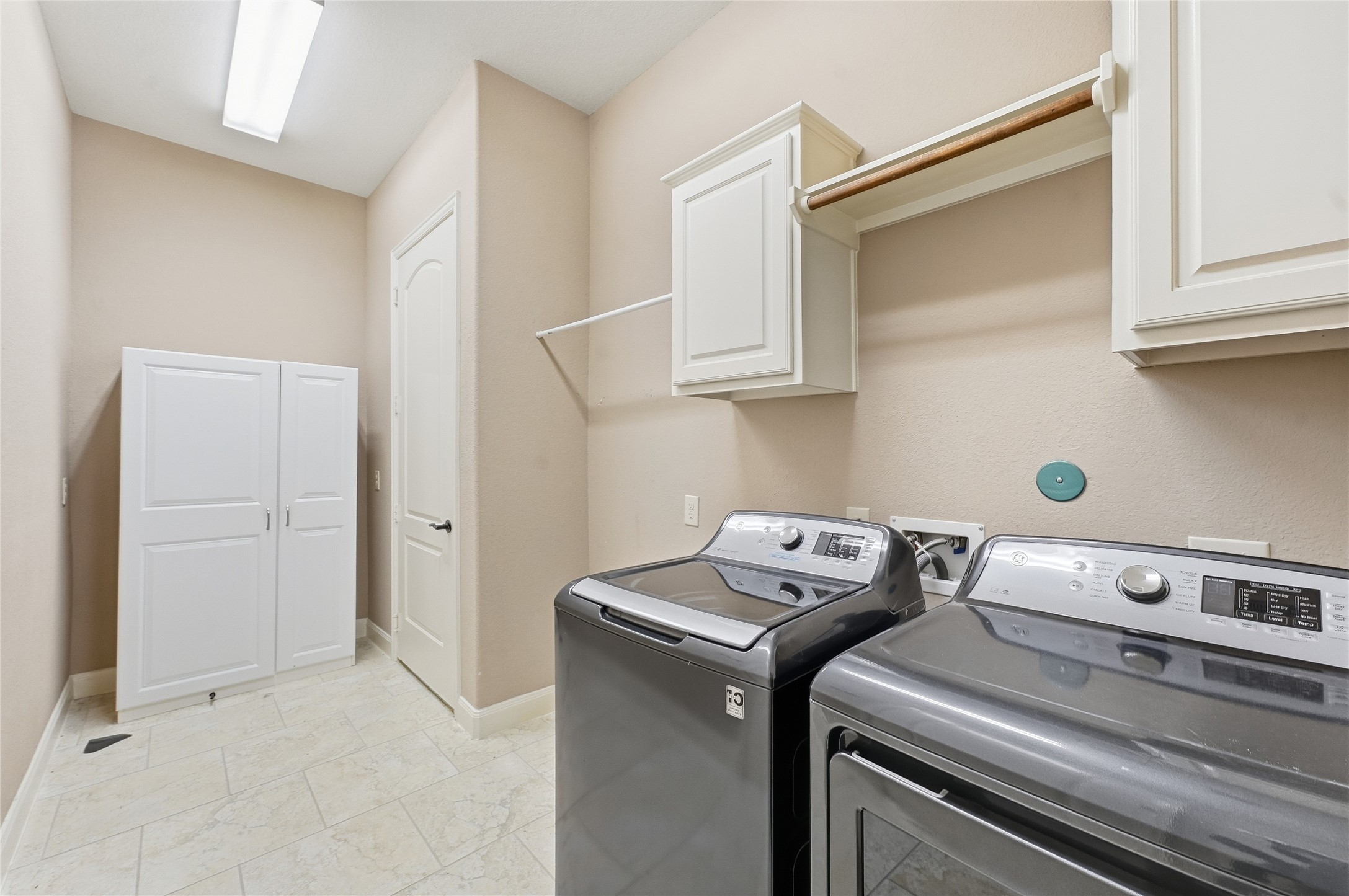20014 Hill Grove Court Property Photo 23