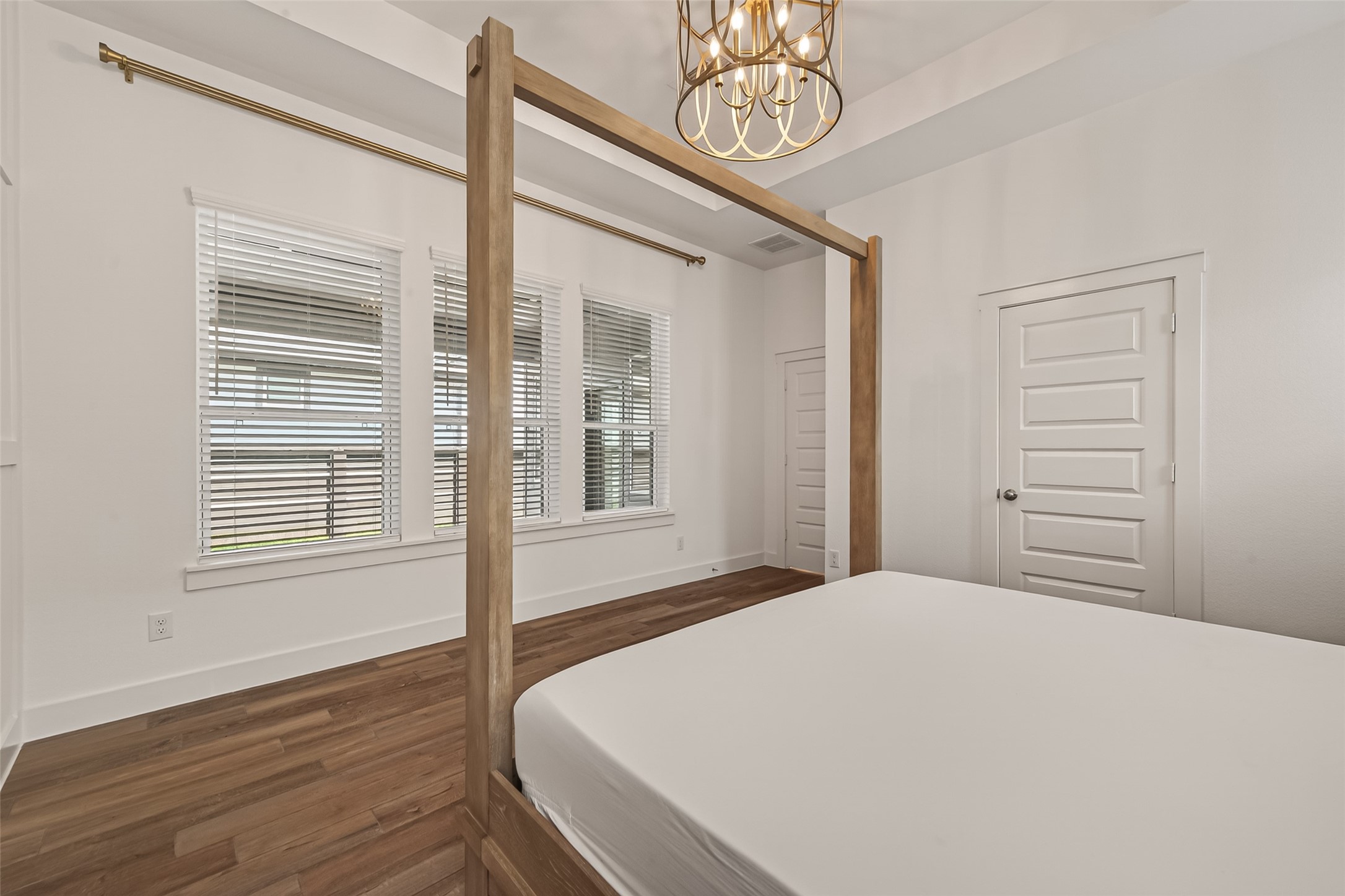 18406 Generous Lane Property Photo 17