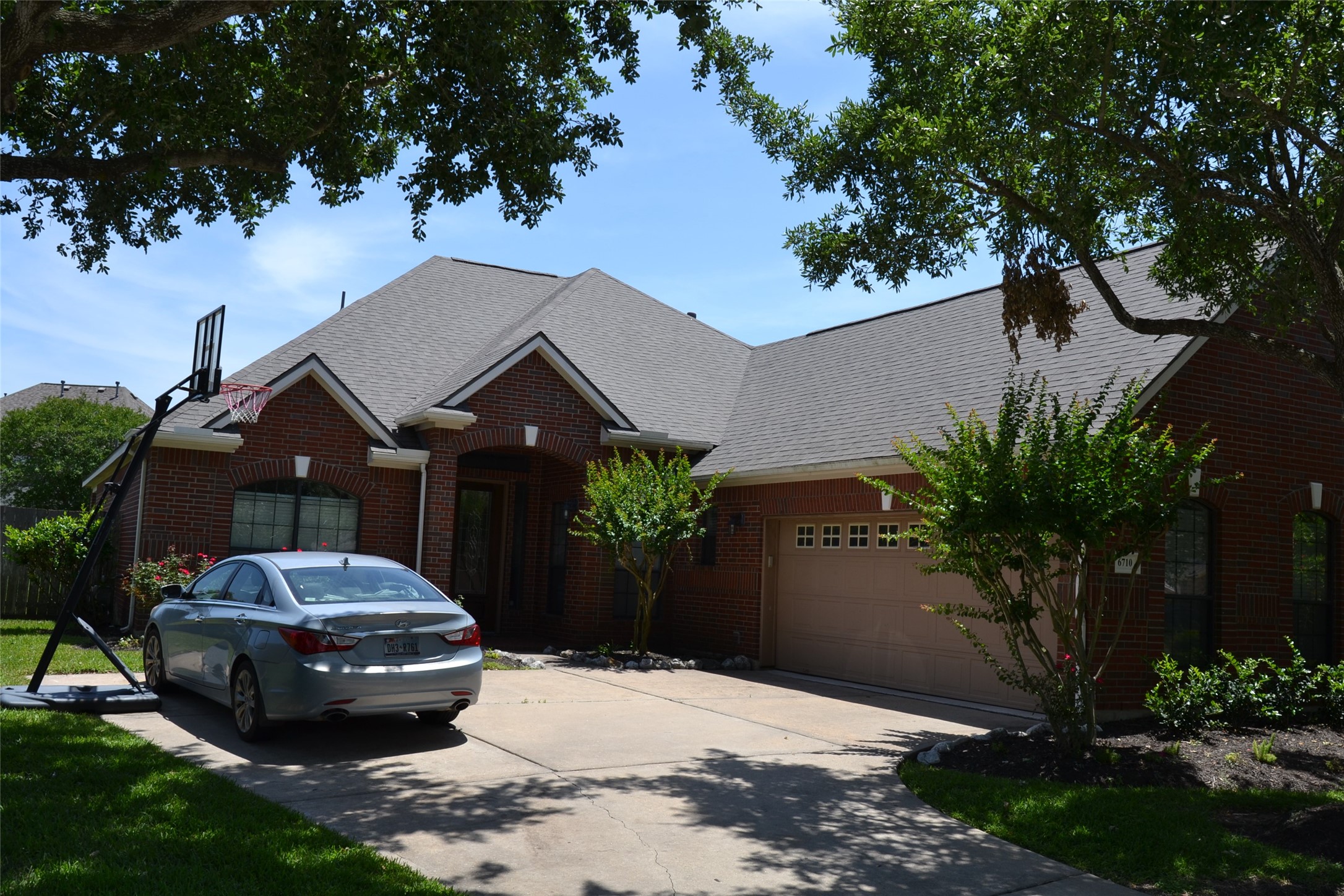 6710 Lathrop Court Property Photo