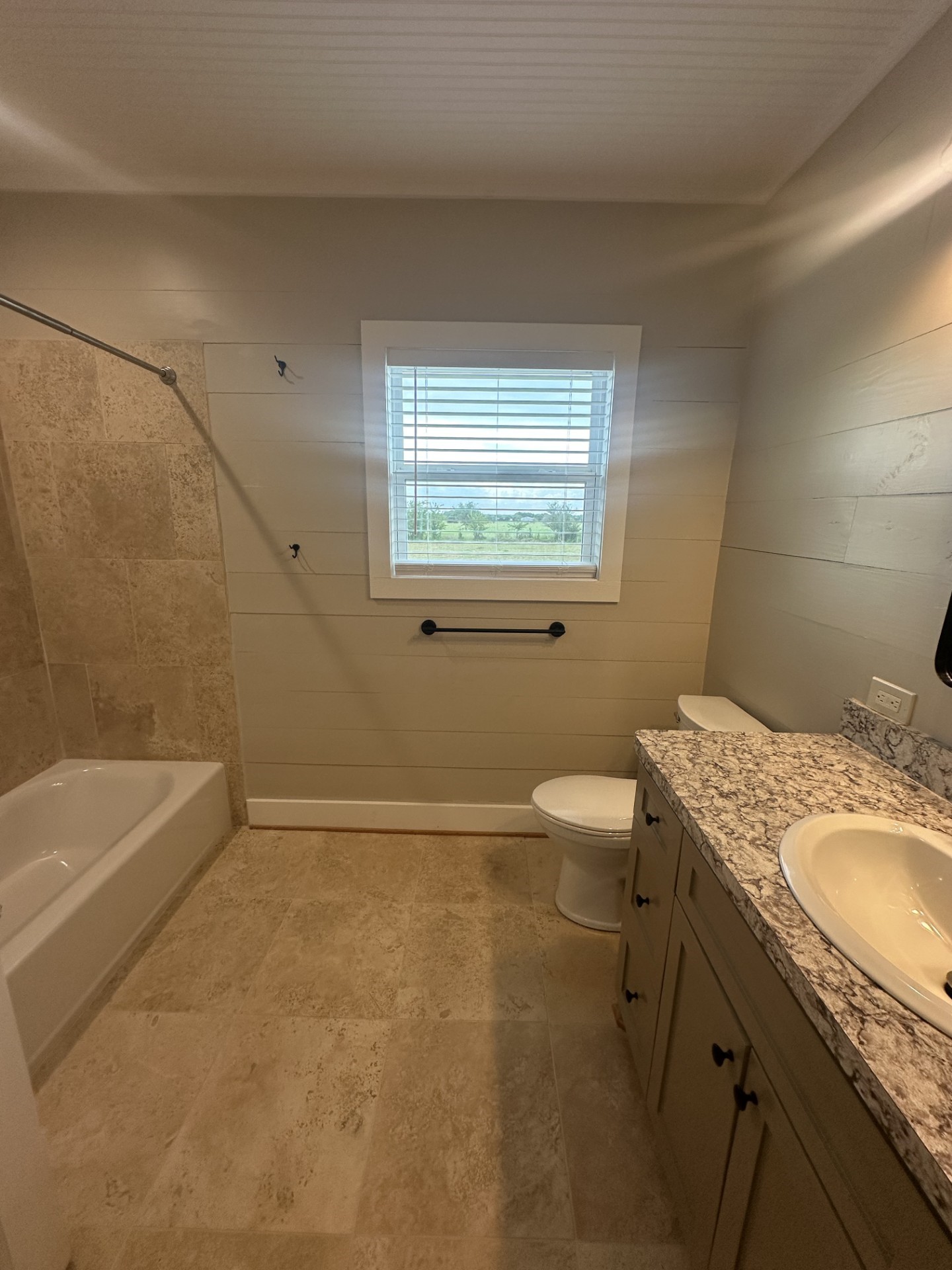 12201 Emshoff Property Photo 9