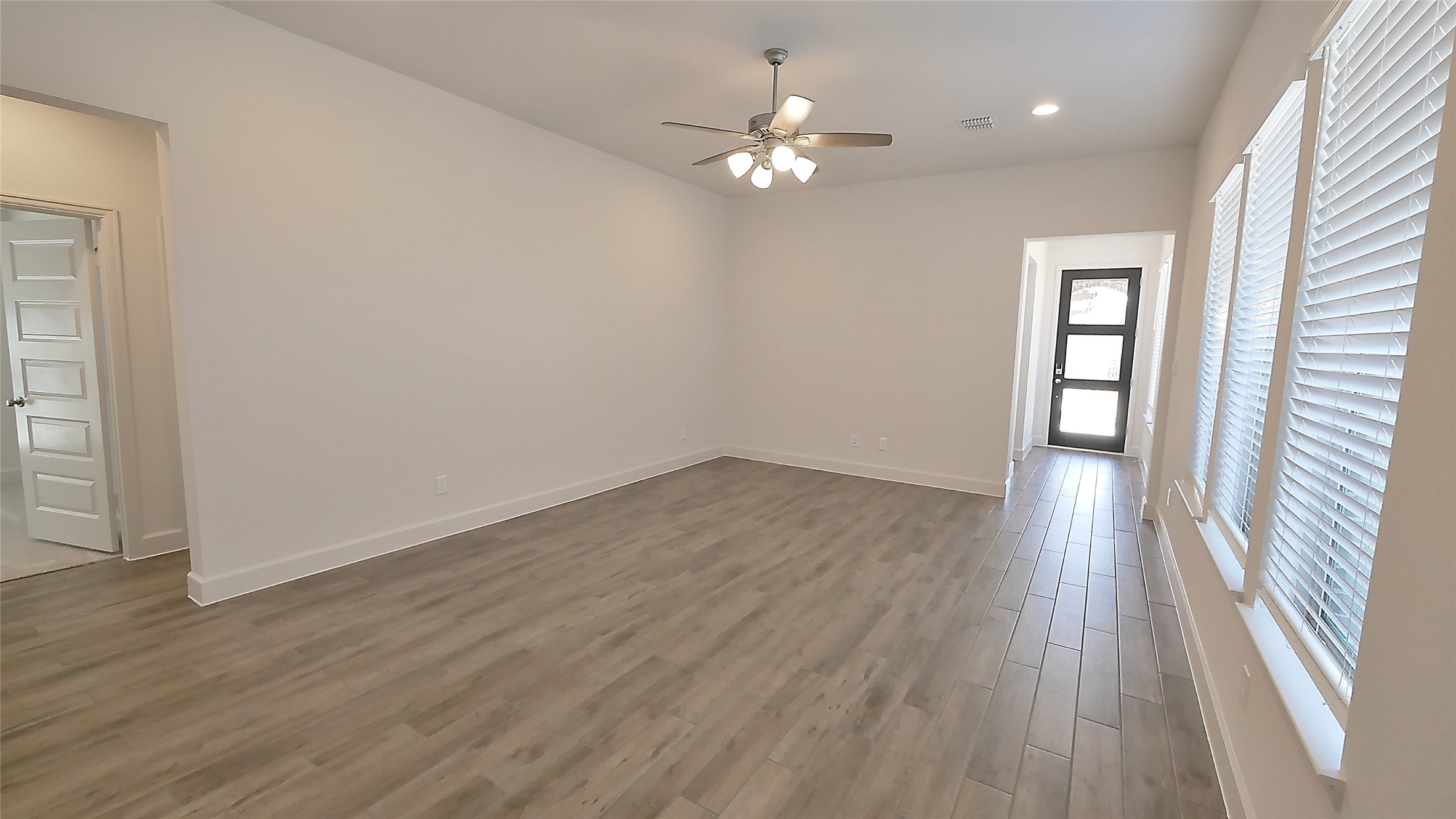 2819 Orange Leaf Drive Property Photo 7