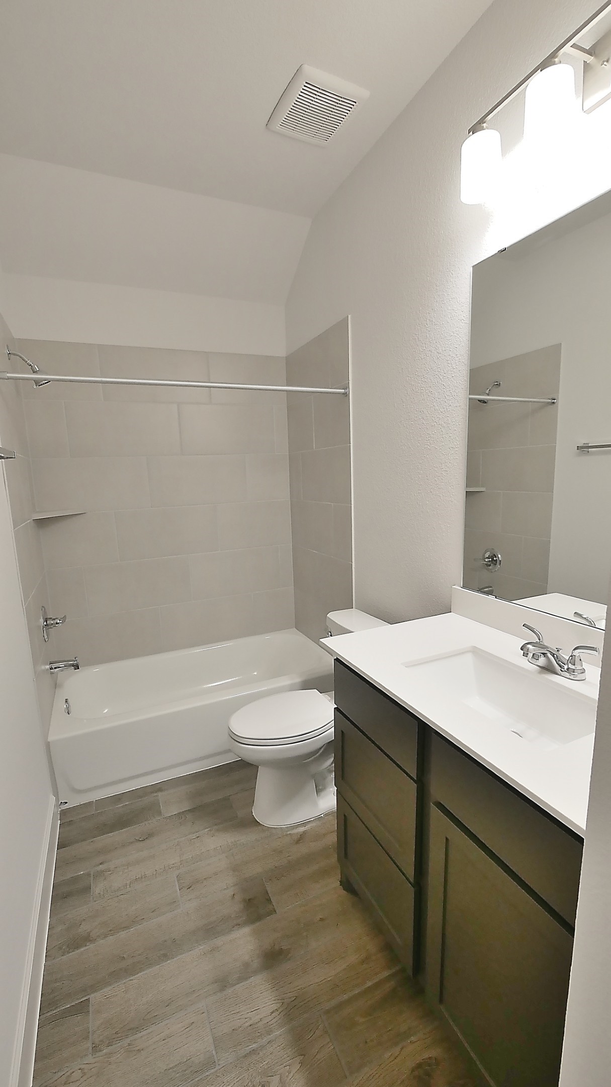 2819 Orange Leaf Drive Property Photo 18