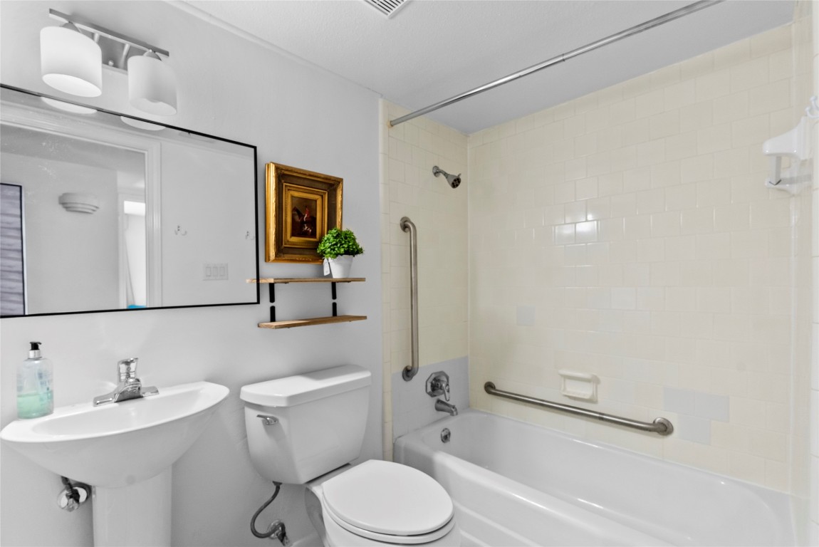 604 S Ripple Creek Drive 604 Property Photo 25