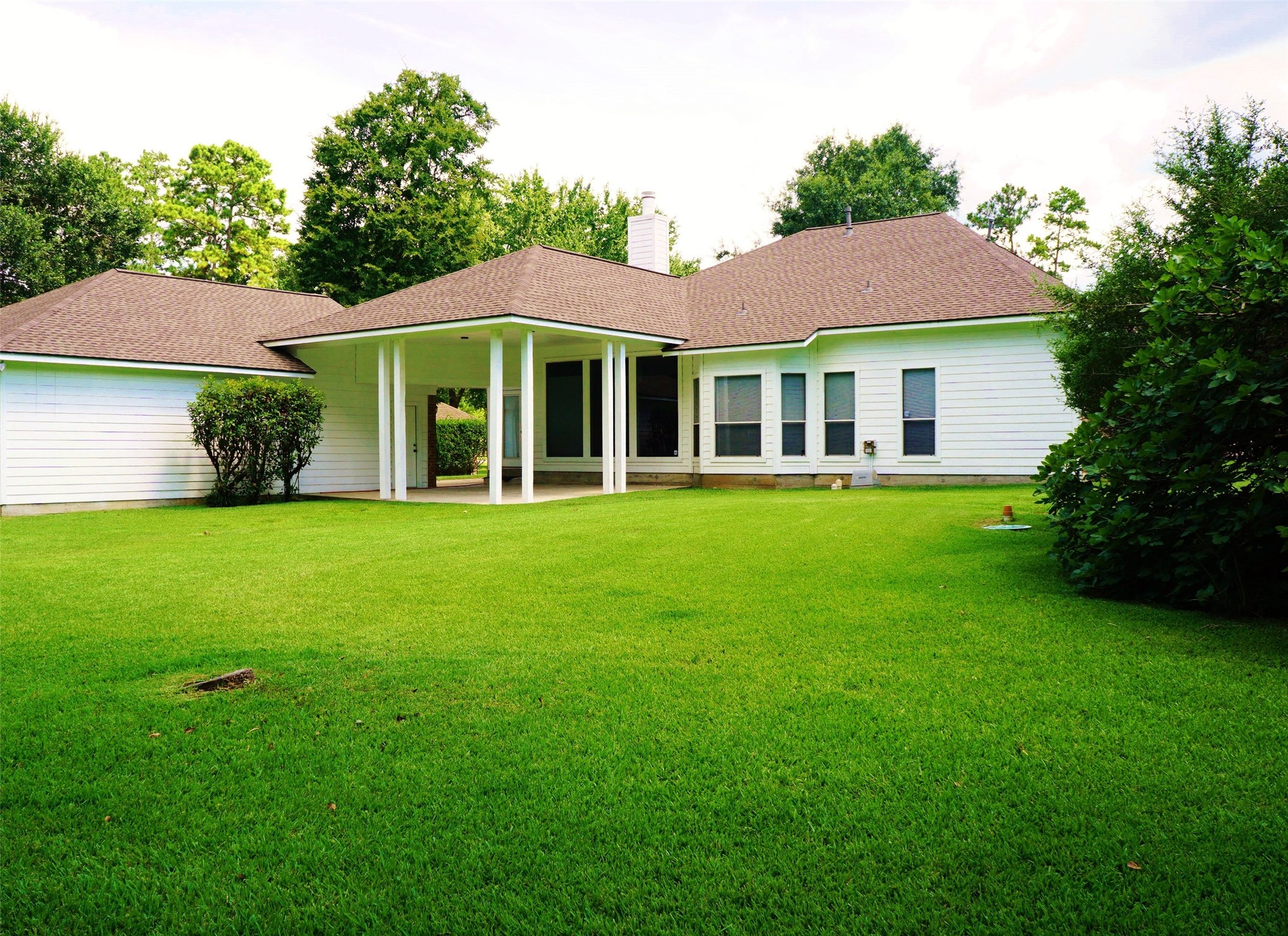 2427 Chantilly Lane Property Photo 7