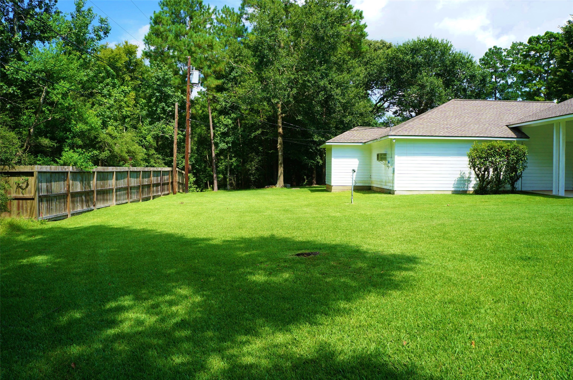2427 Chantilly Lane Property Photo 8