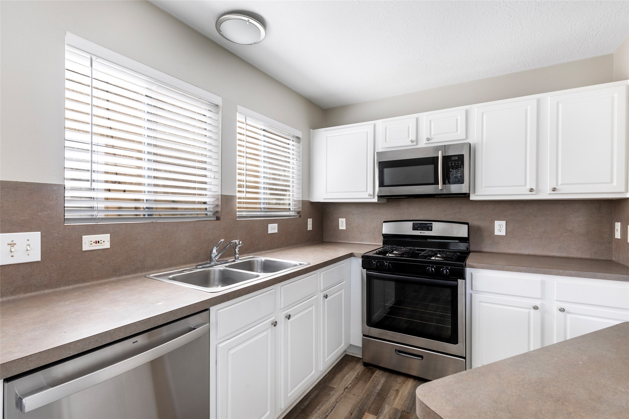 18906 Atasca Oaks Drive Property Photo 14