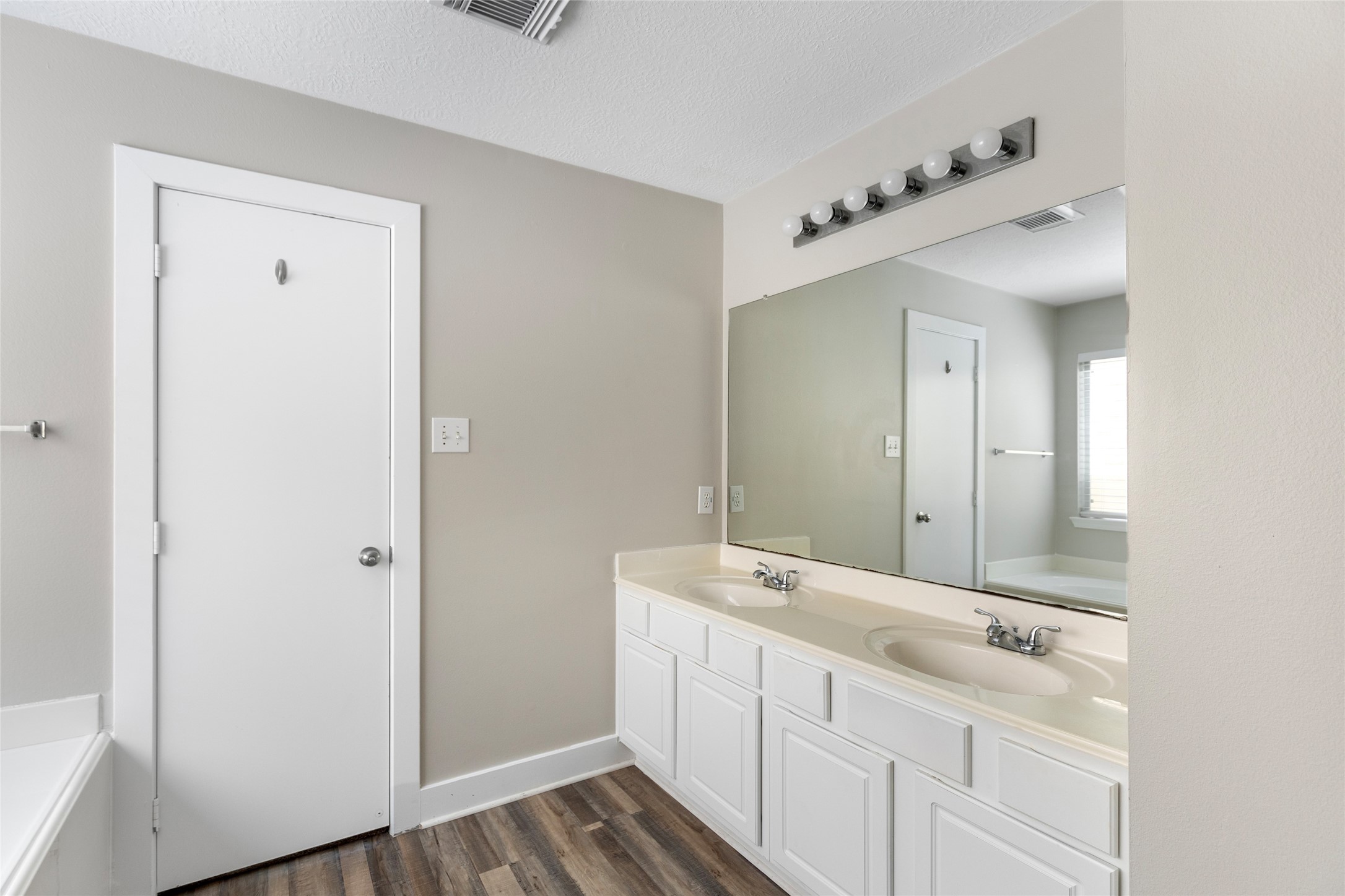 18906 Atasca Oaks Drive Property Photo 26