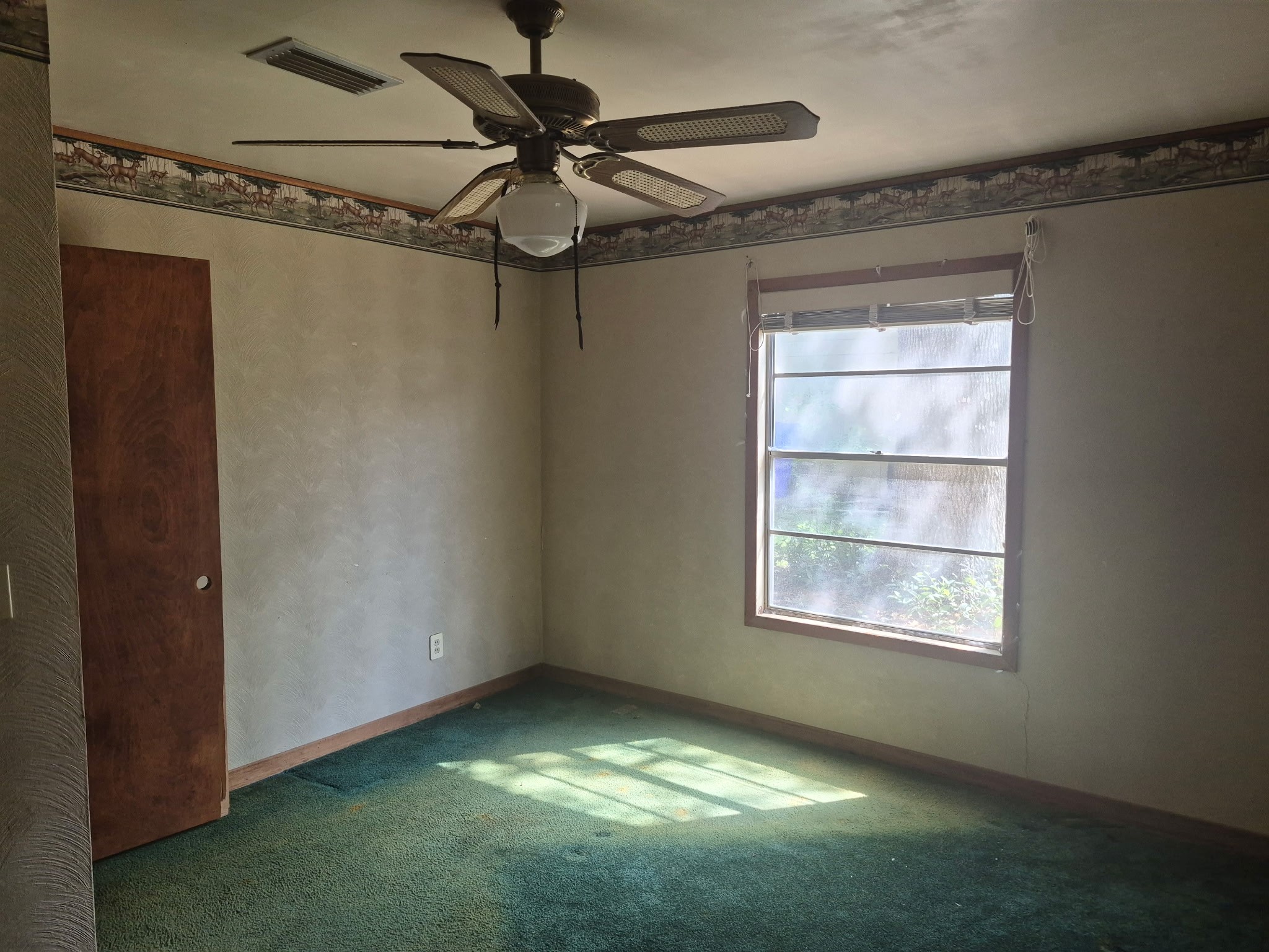 404 Svoboda Street Property Photo 12
