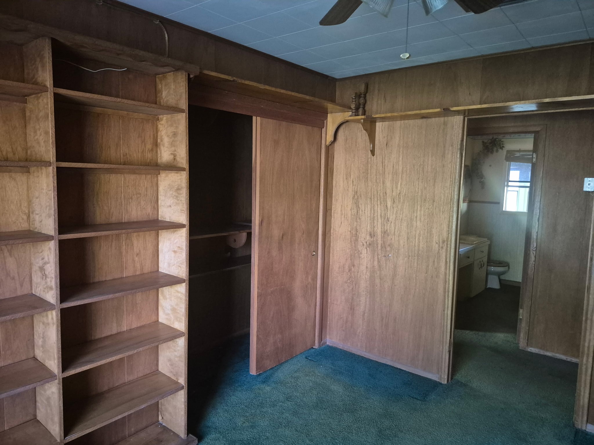 404 Svoboda Street Property Photo 20