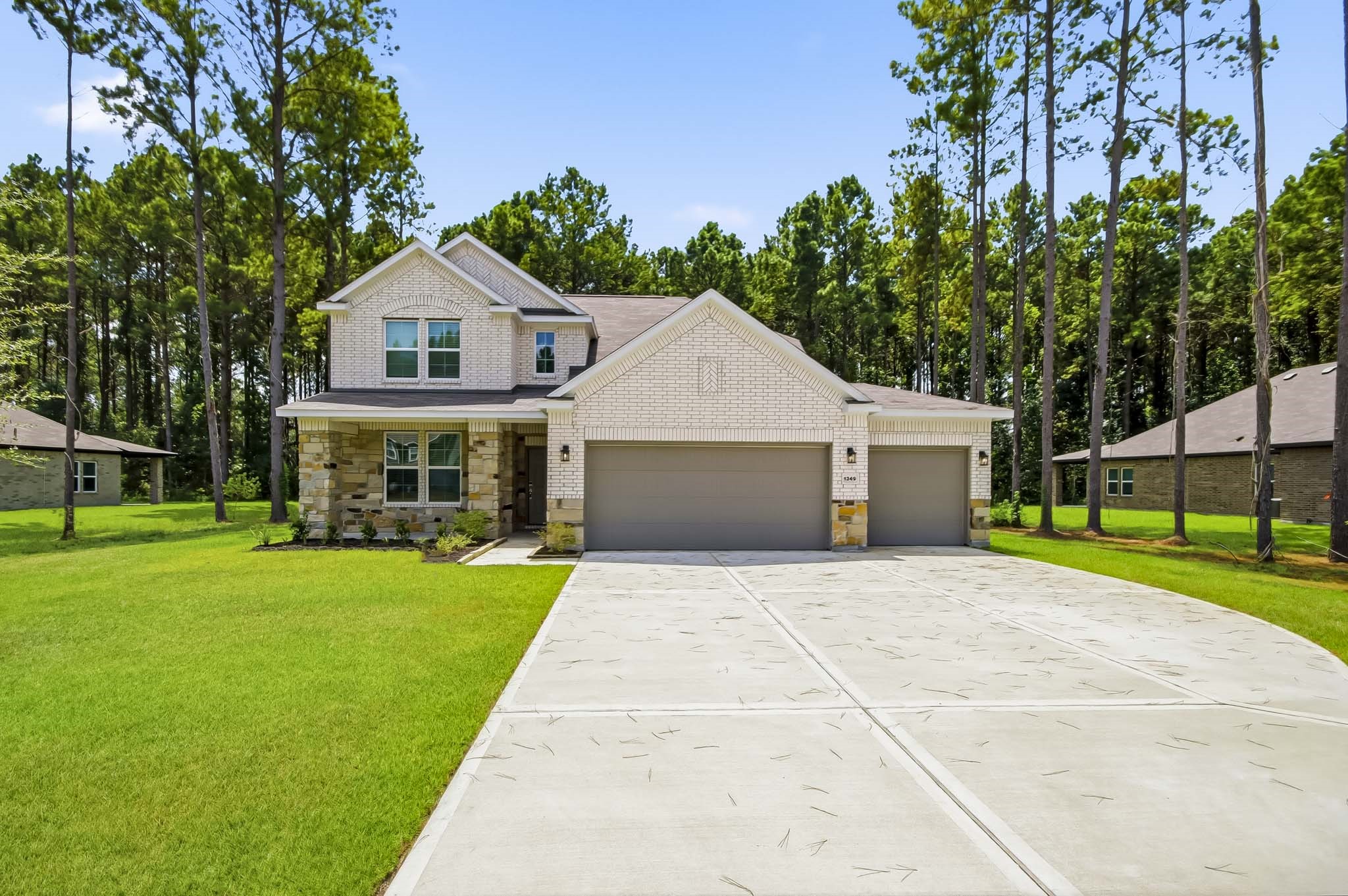 1349 Coastal Drive Property Photo 1