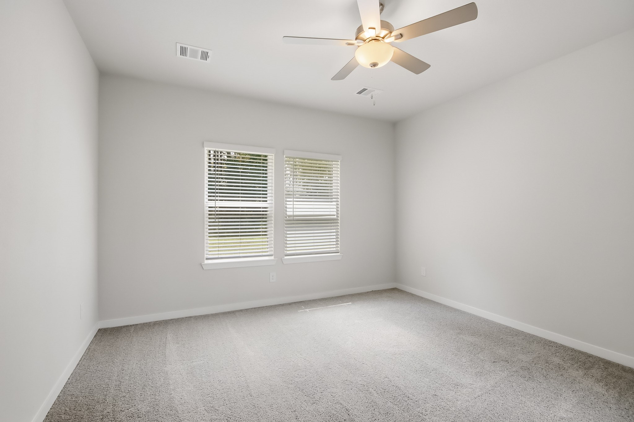 1349 Coastal Drive Property Photo 8