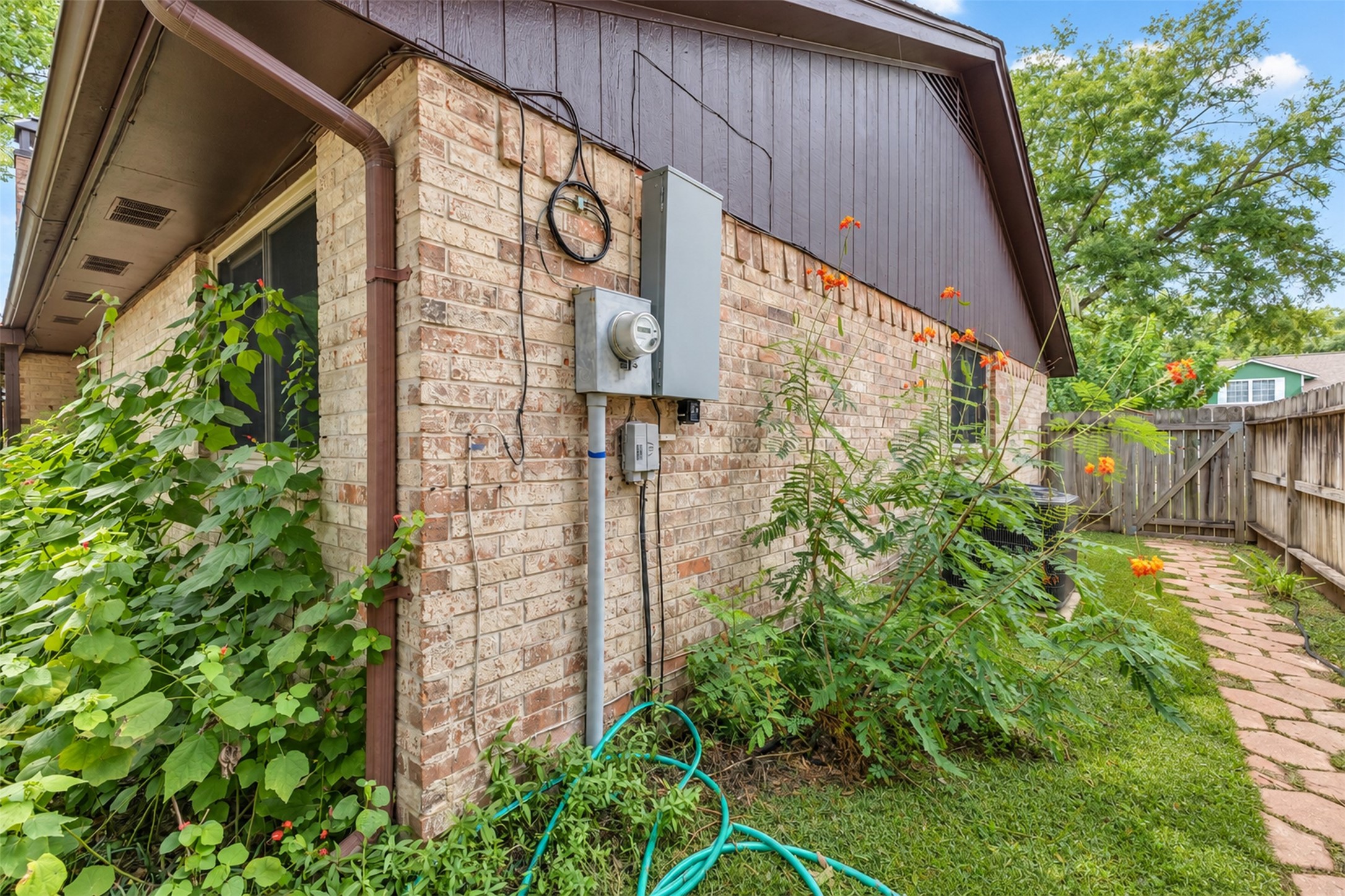 2127 Whiteback Drive Property Photo 31
