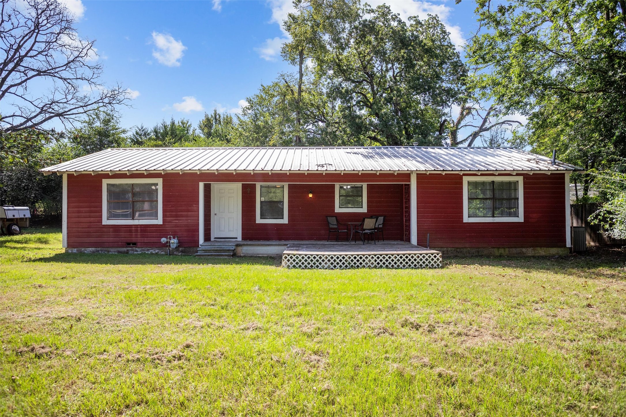 338 Reeder Street Property Photo 1