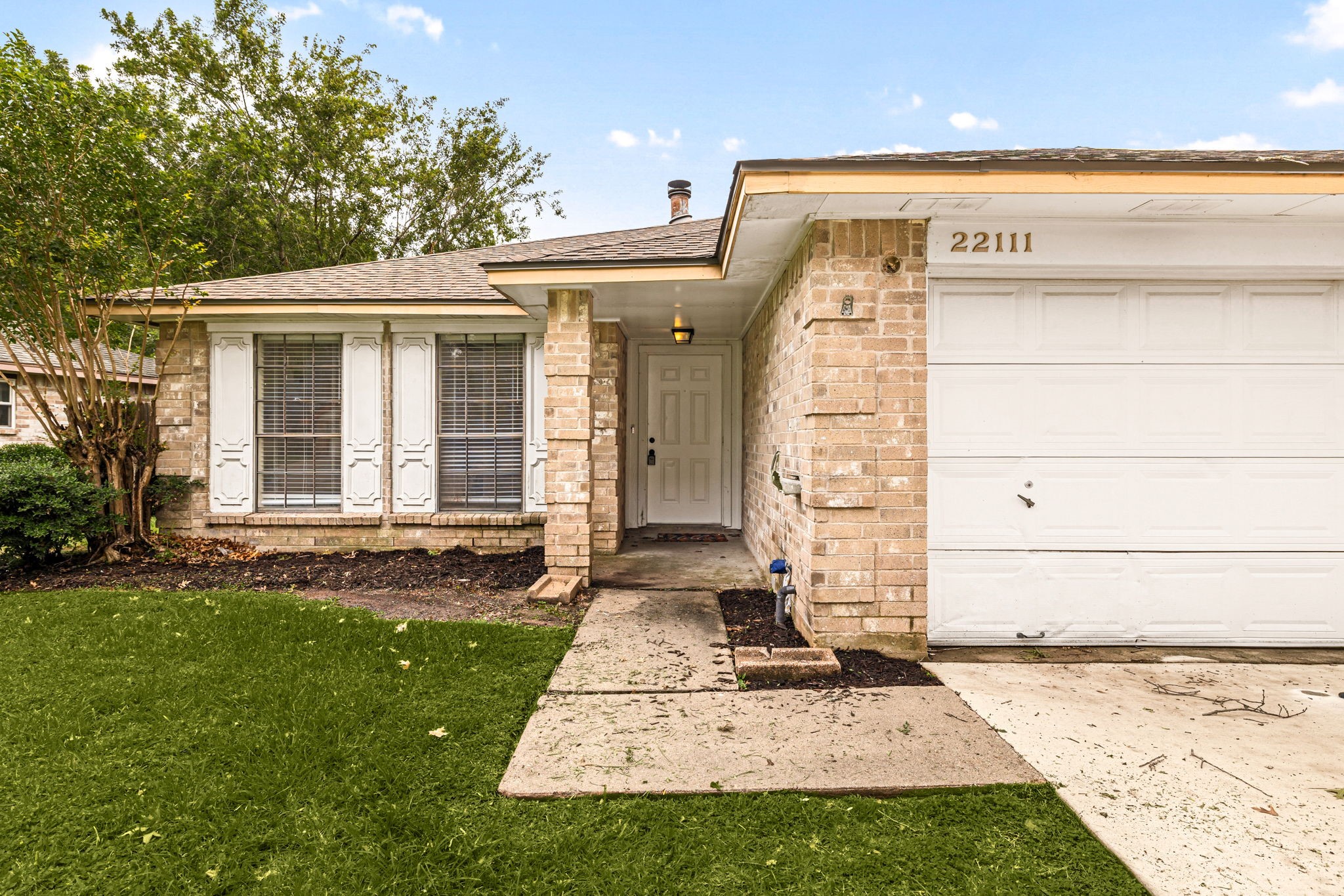22111 Pearl Lake Drive Property Photo 6