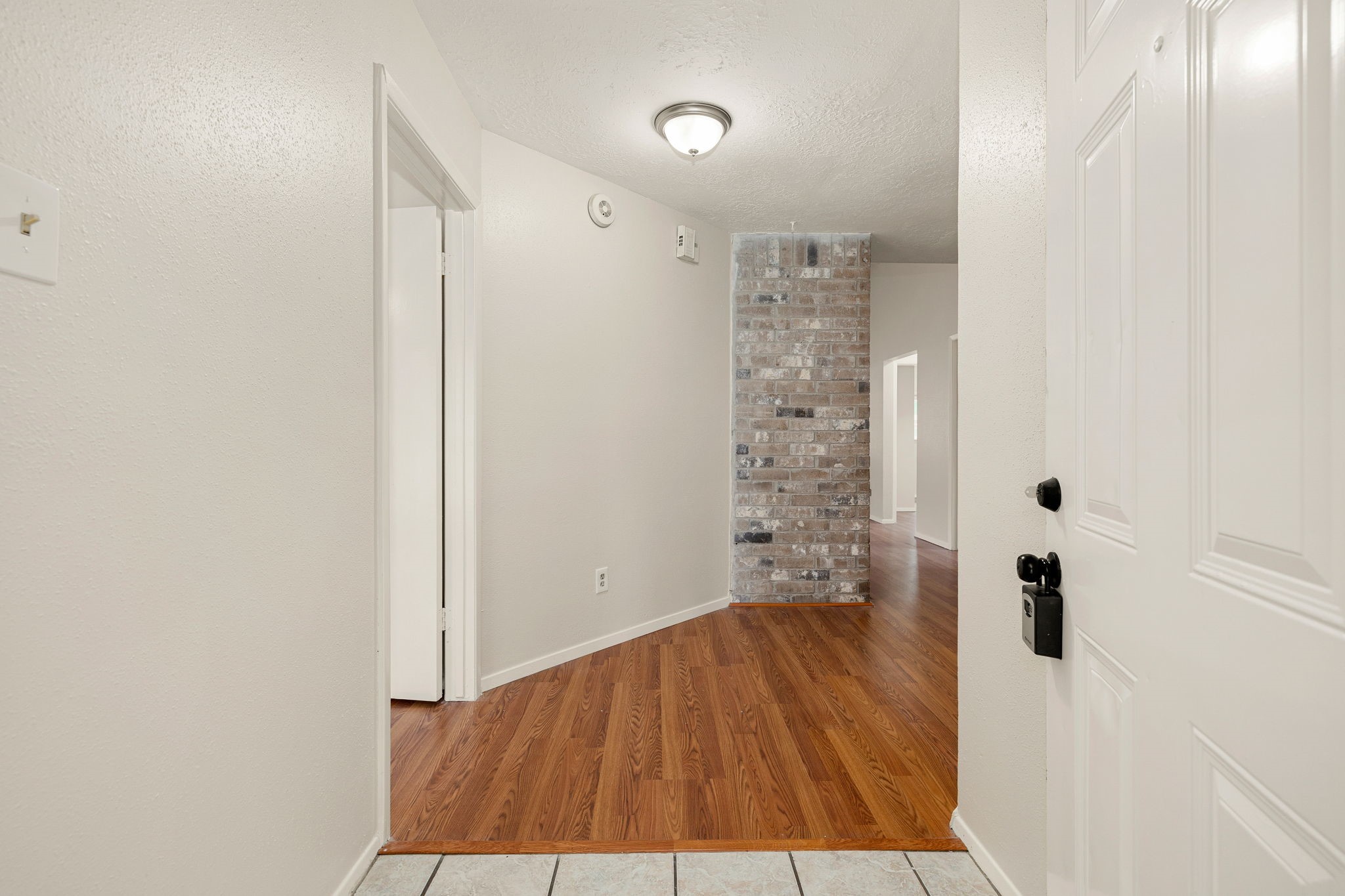 22111 Pearl Lake Drive Property Photo 7