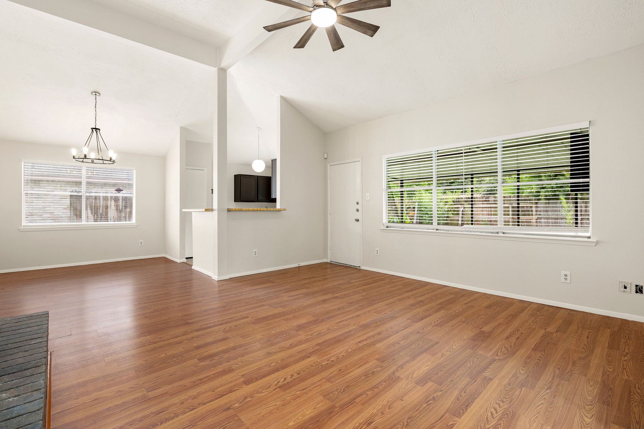 22111 Pearl Lake Drive Property Photo 8