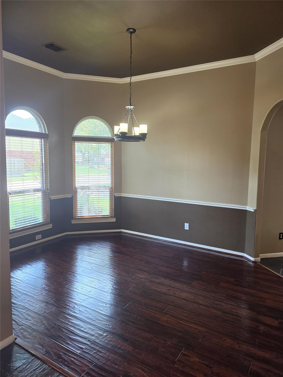 1138 Sussex Trail Property Photo 3
