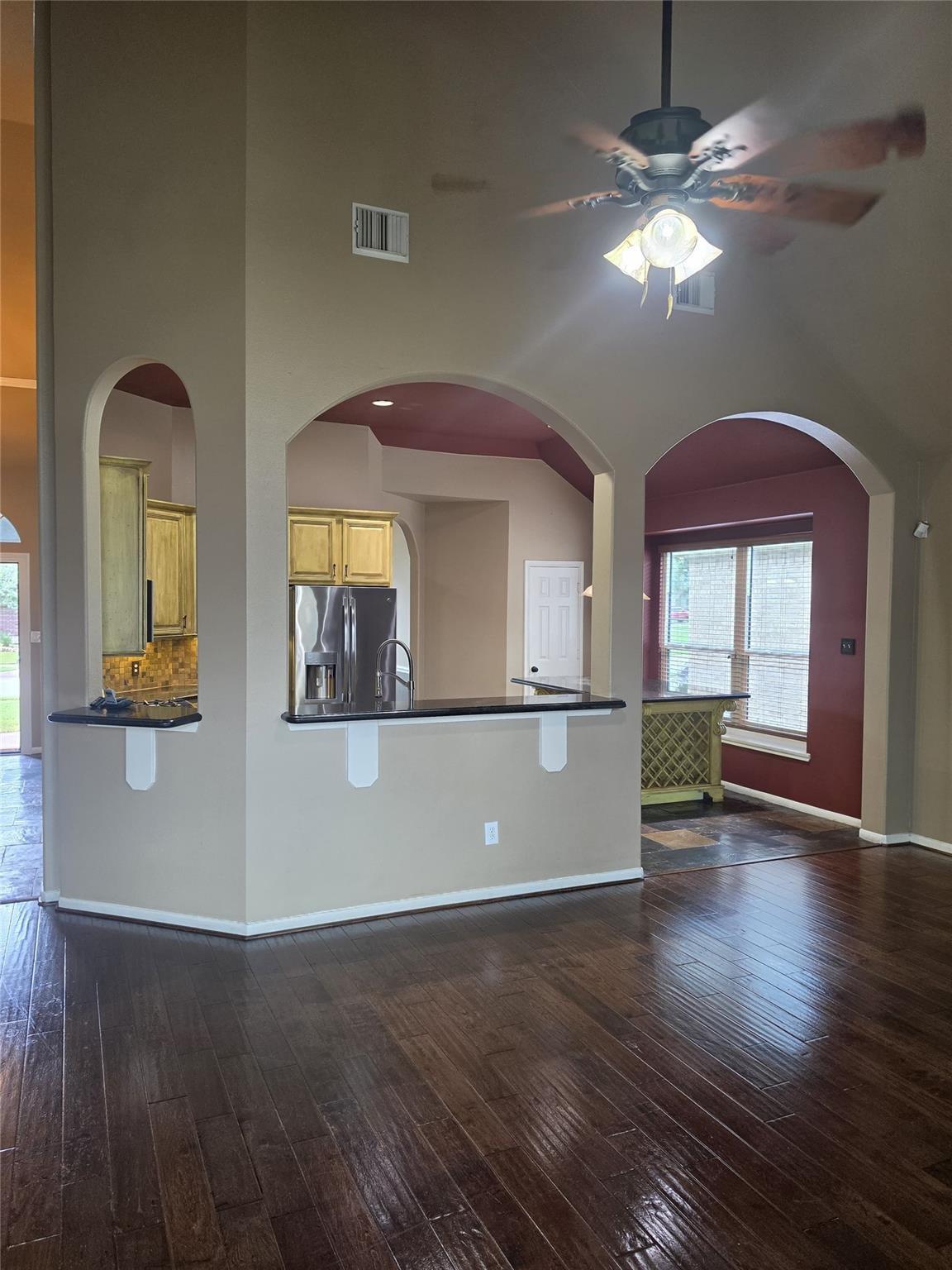 1138 Sussex Trail Property Photo 5