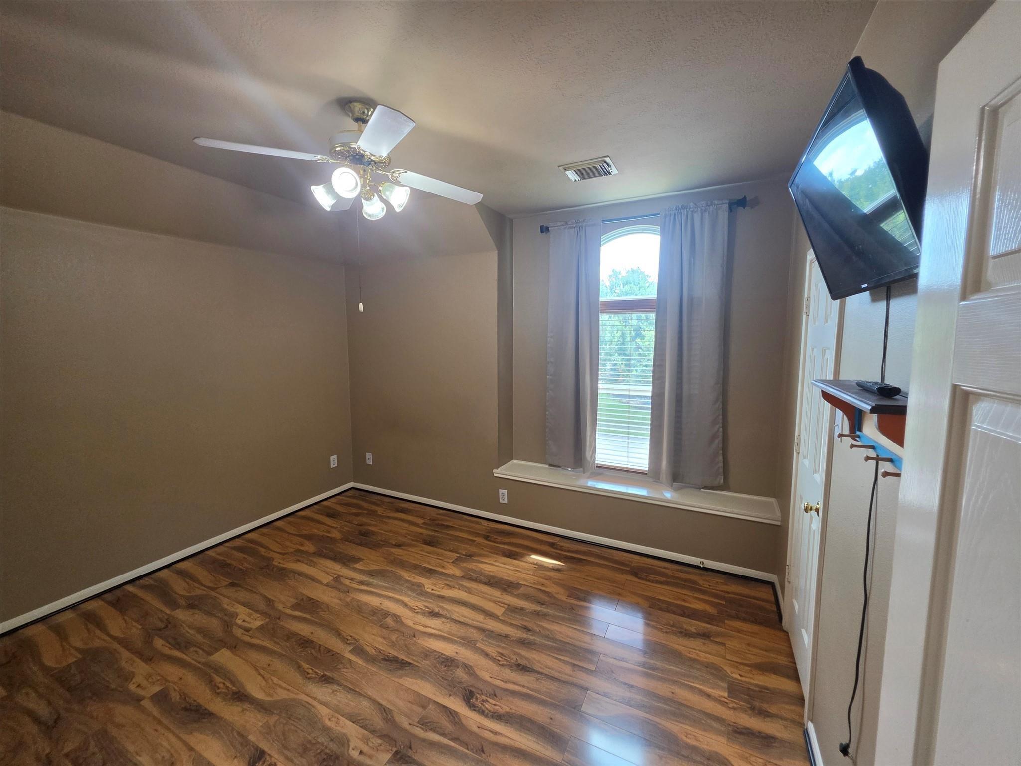 1138 Sussex Trail Property Photo 16