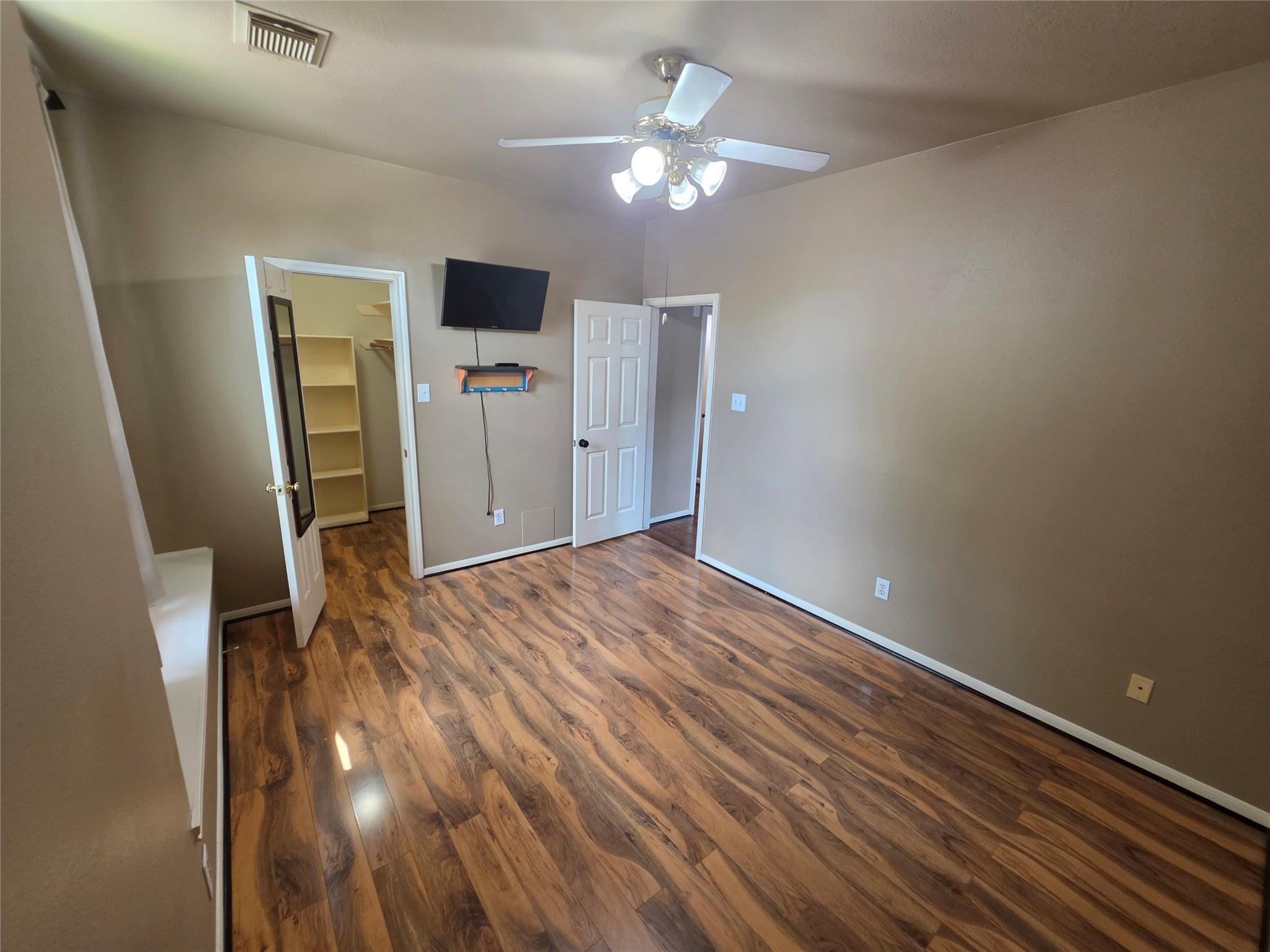 1138 Sussex Trail Property Photo 17