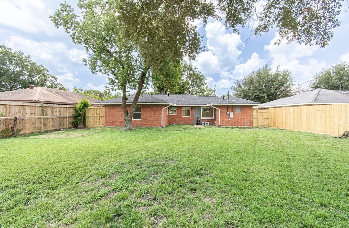 2730 Knotty Oaks Trail Property Photo 28