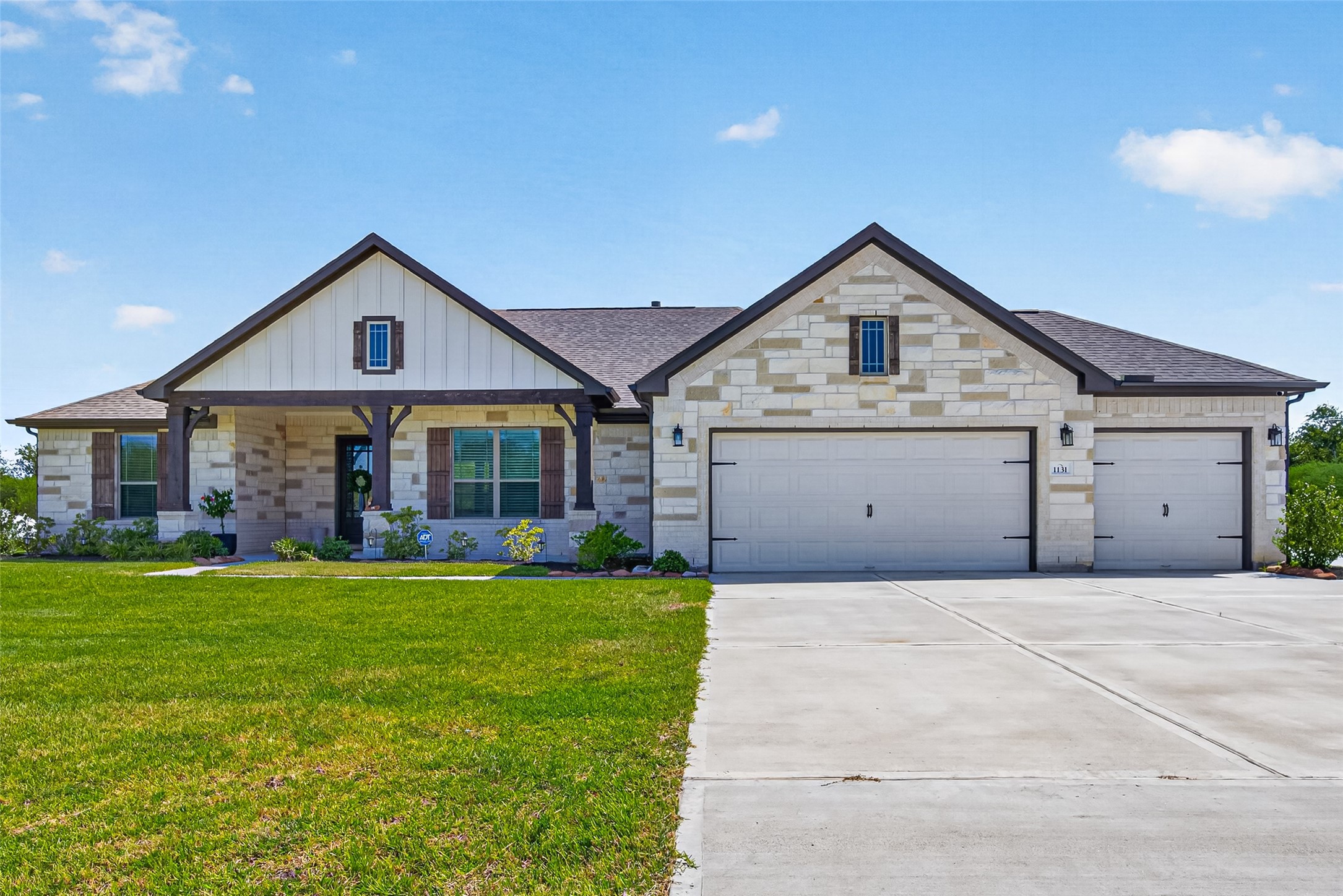 1131 Southfork Ranch Drive Property Photo 1