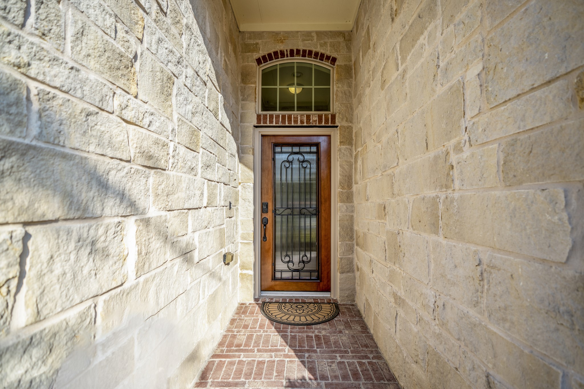 5942 Brookway Willow Drive Property Photo 4