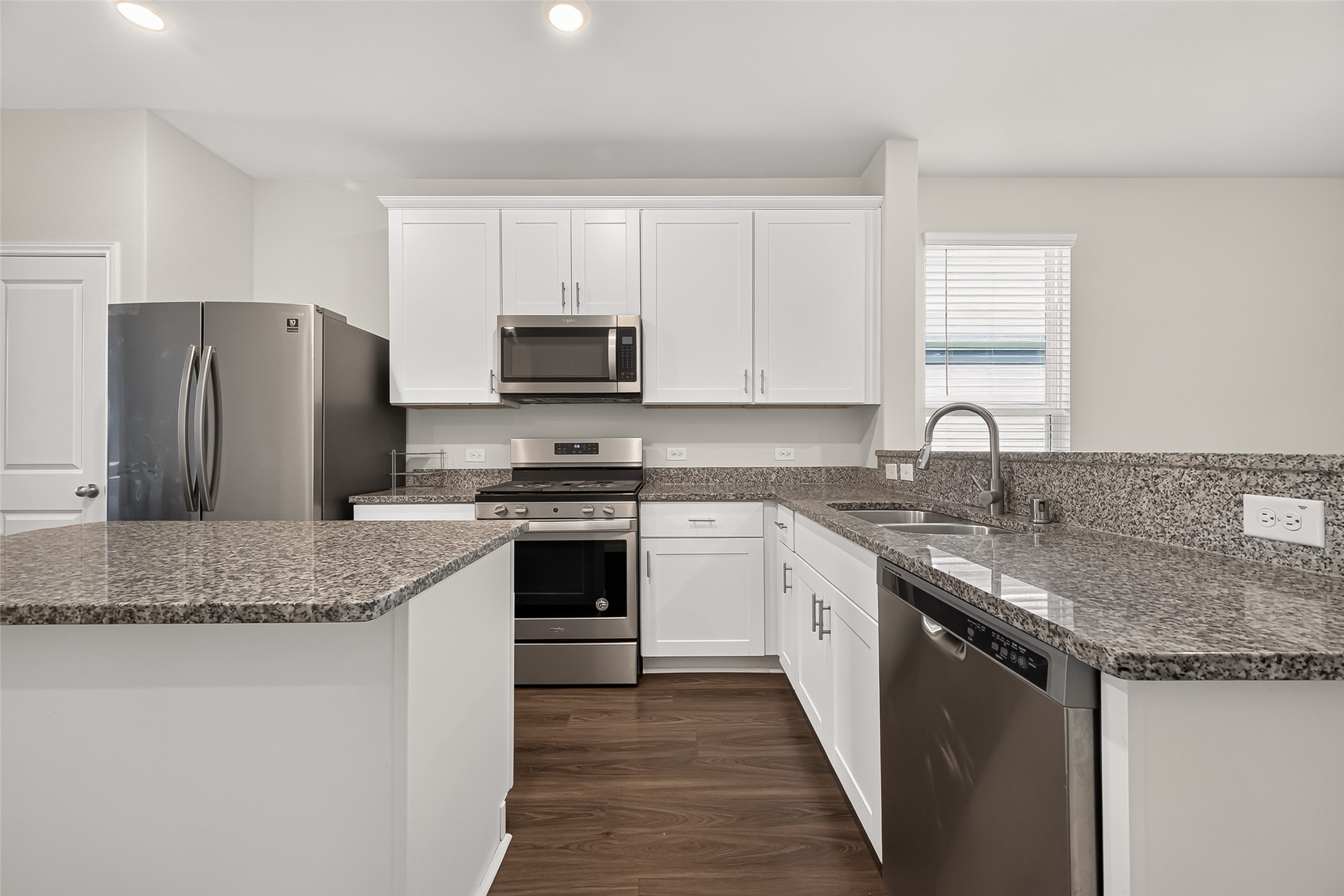 16039 Kingfield Haven Drive Property Photo 16