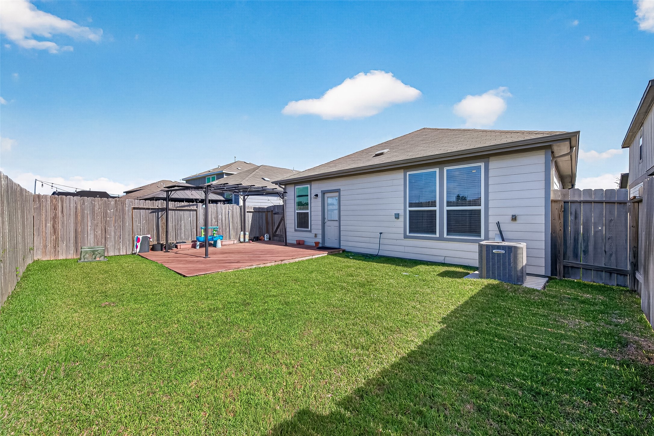 16039 Kingfield Haven Drive Property Photo 43