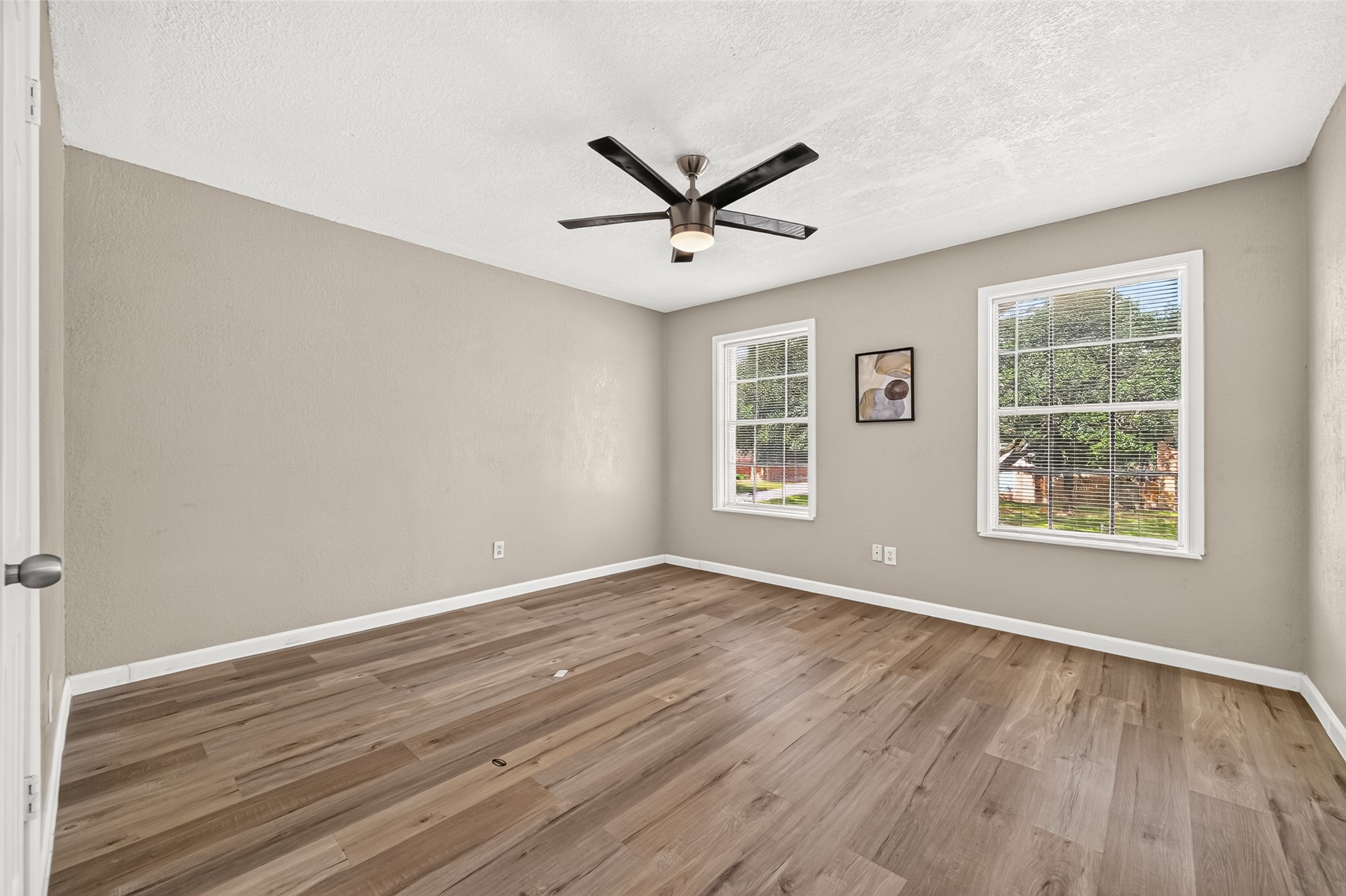 552 Roanoke Drive Property Photo 22