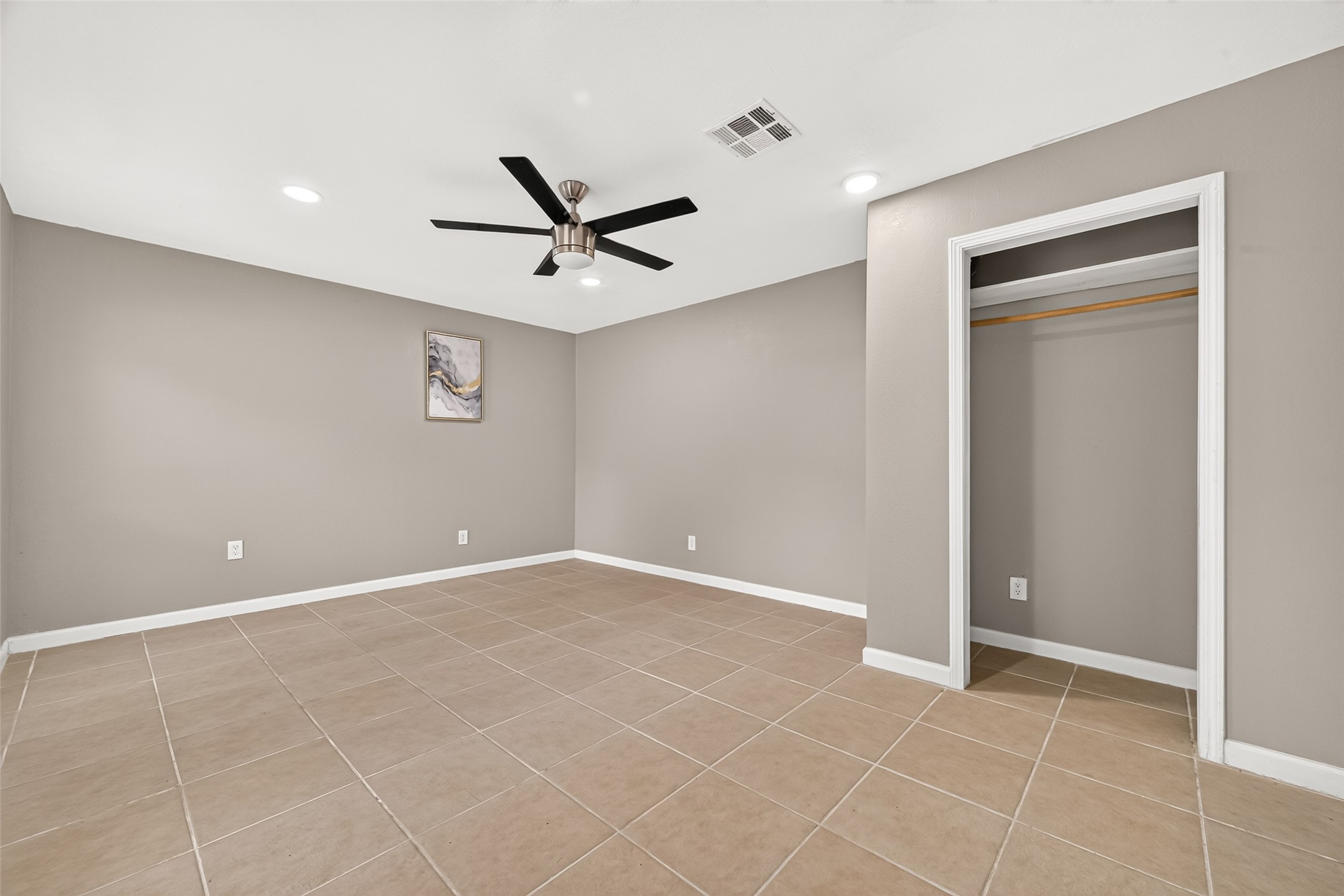 552 Roanoke Drive Property Photo 24