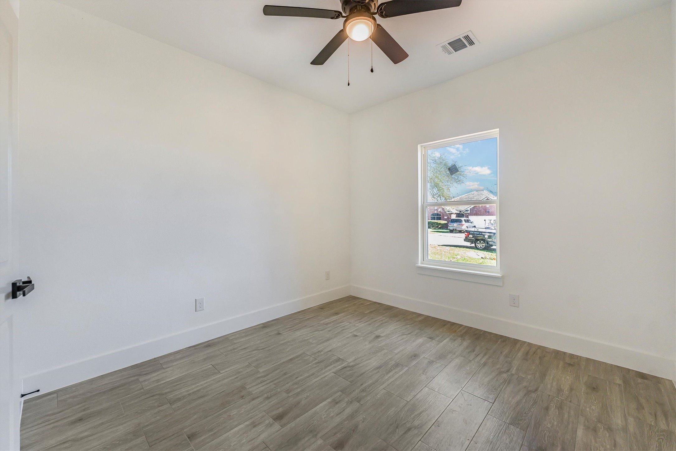 10703 Hillside Drive Property Photo 19