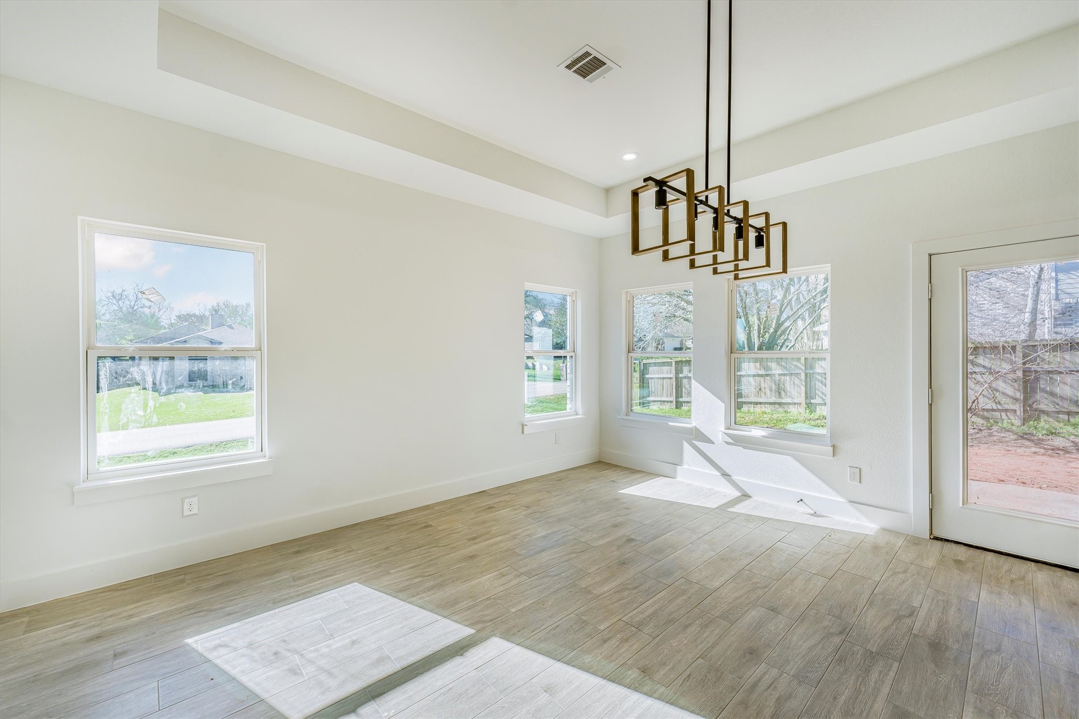 10703 Hillside Drive Property Photo 31