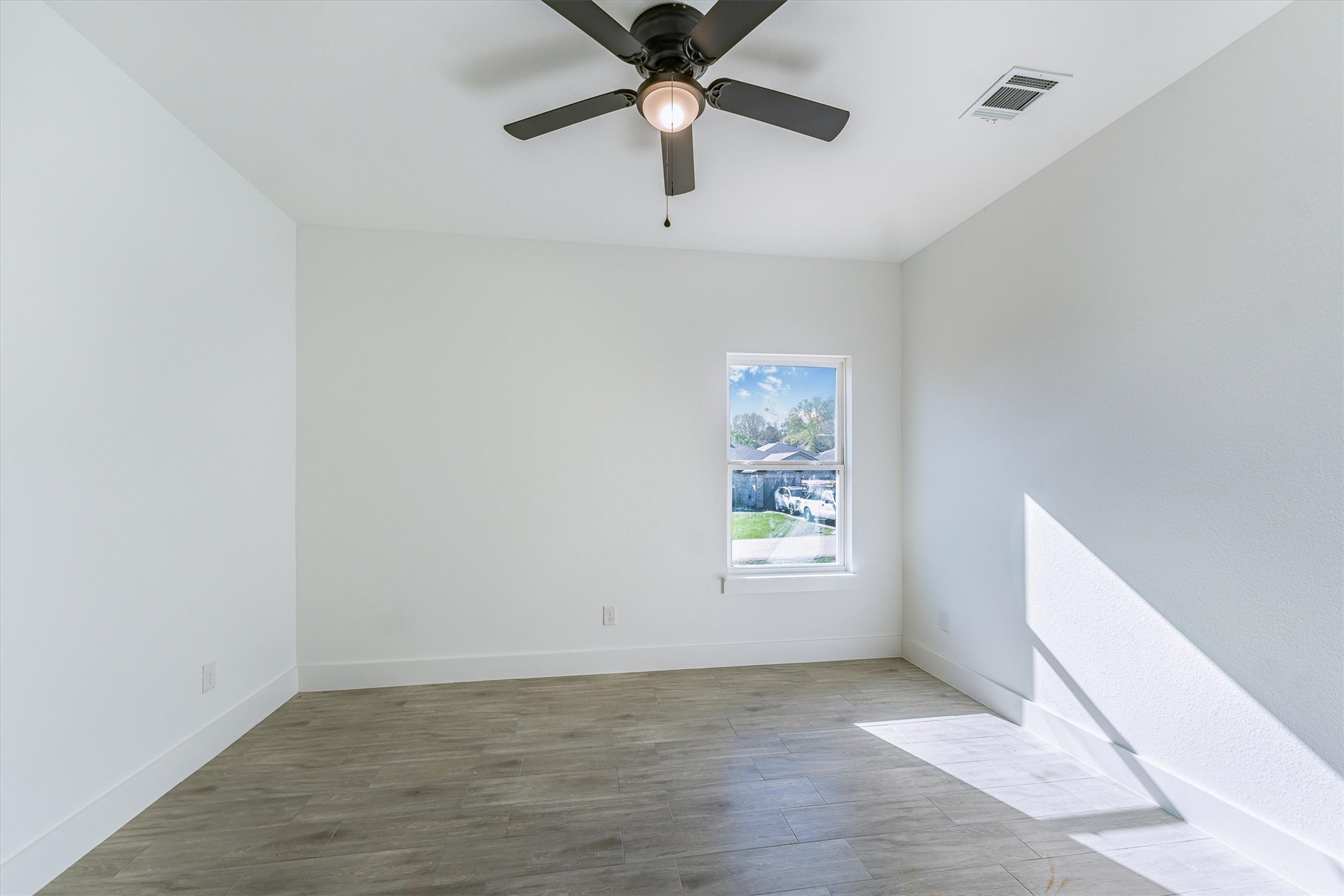 10703 Hillside Drive Property Photo 48