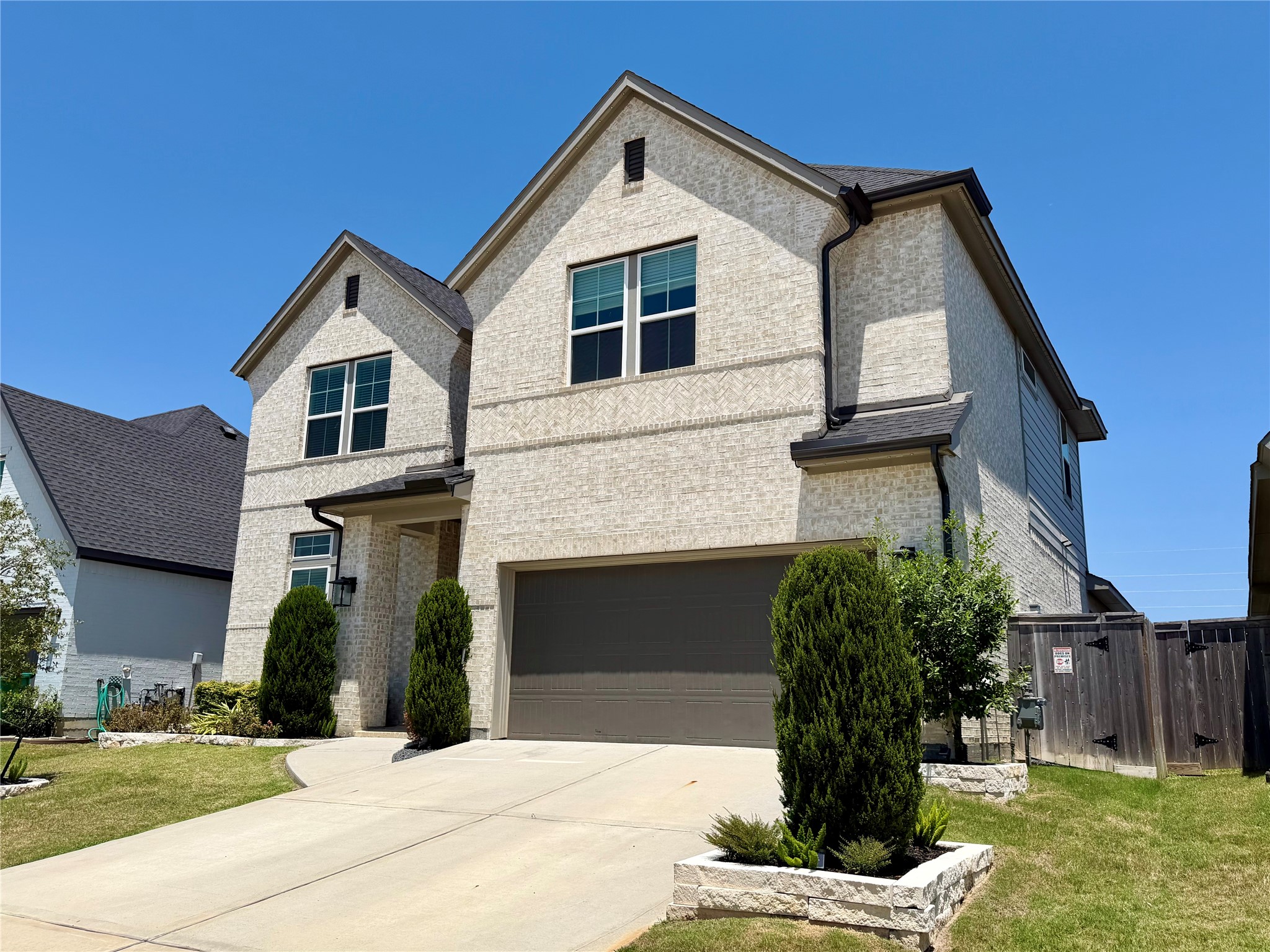 9214 Trimble Landing Dr Property Photo 2